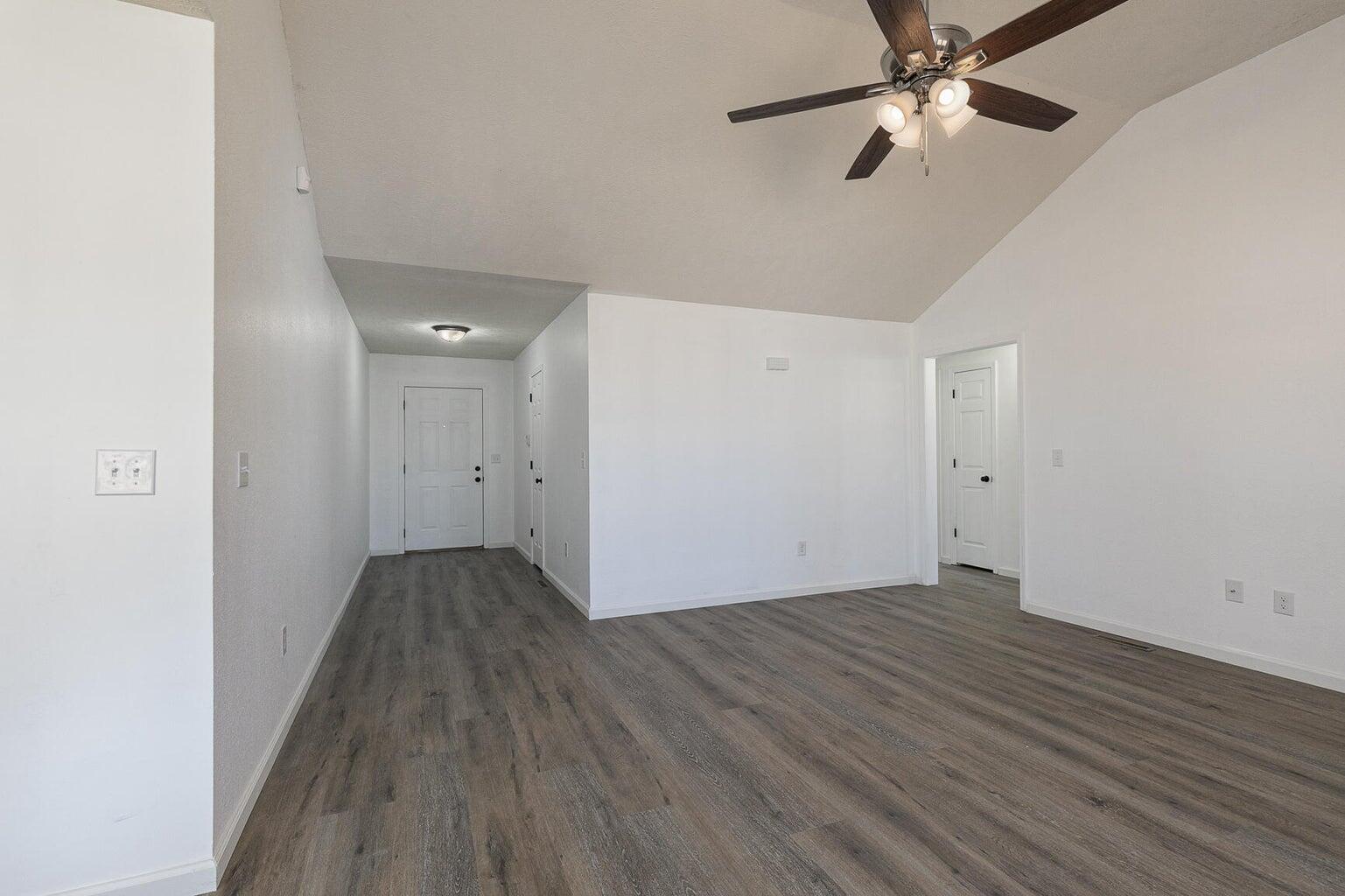 3821 South Leawood Avenue Property Photo 5