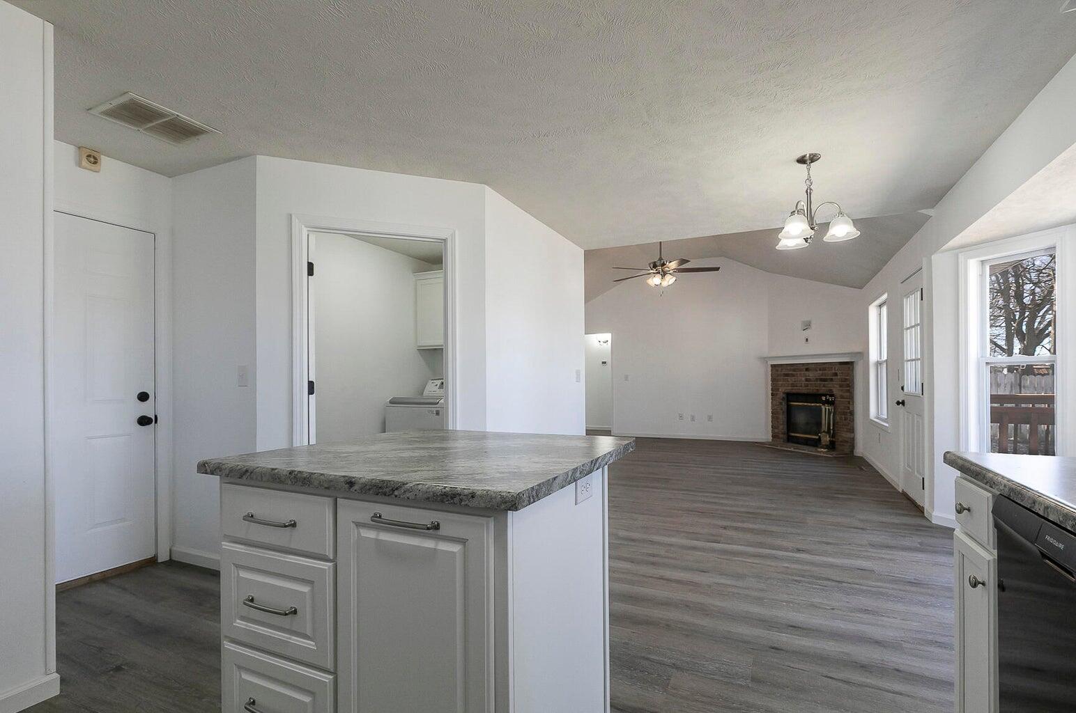 3821 South Leawood Avenue Property Photo 11