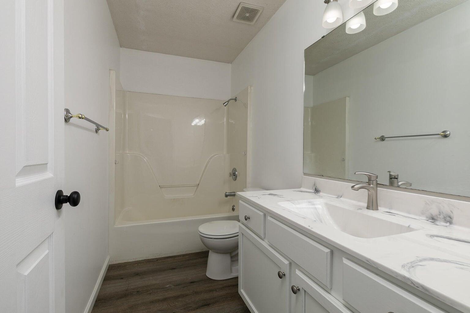 3821 South Leawood Avenue Property Photo 14