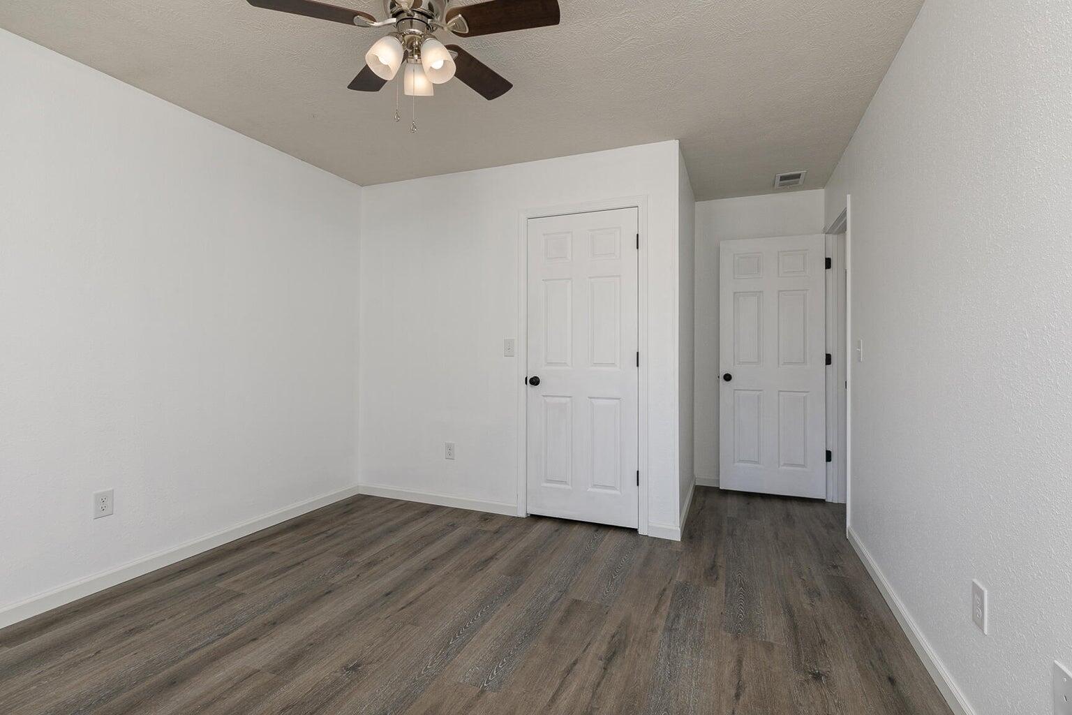 3821 South Leawood Avenue Property Photo 20