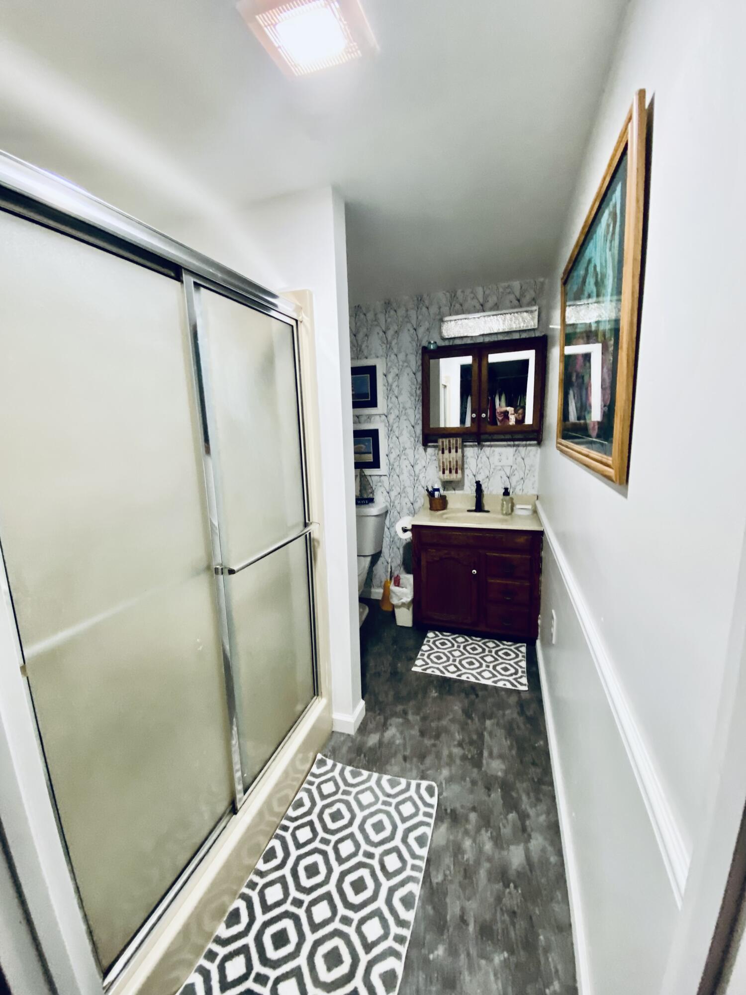 220 Wells Street Property Photo 45