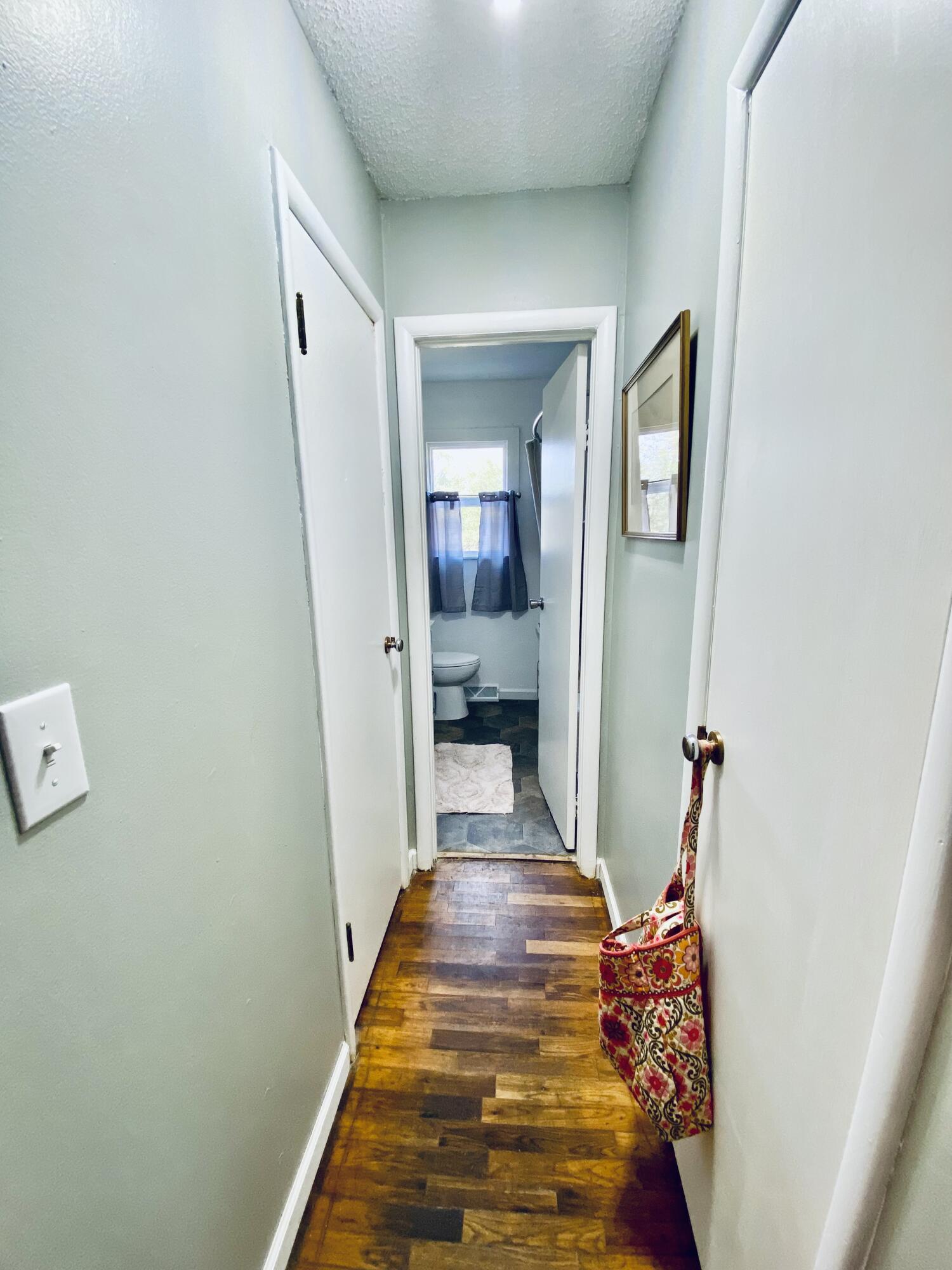 220 Wells Street Property Photo 46