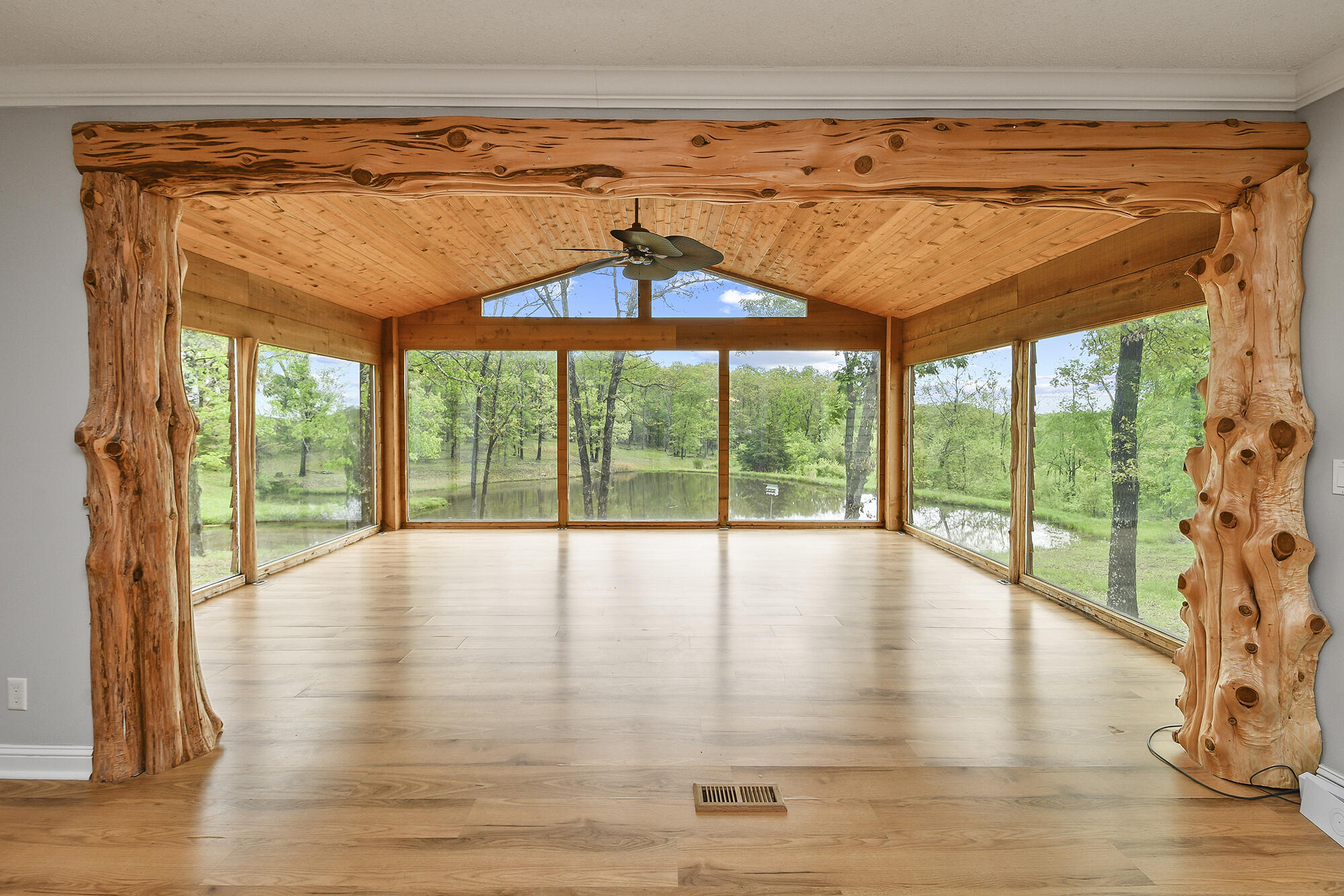 10506 Dogwood Road Property Photo 9