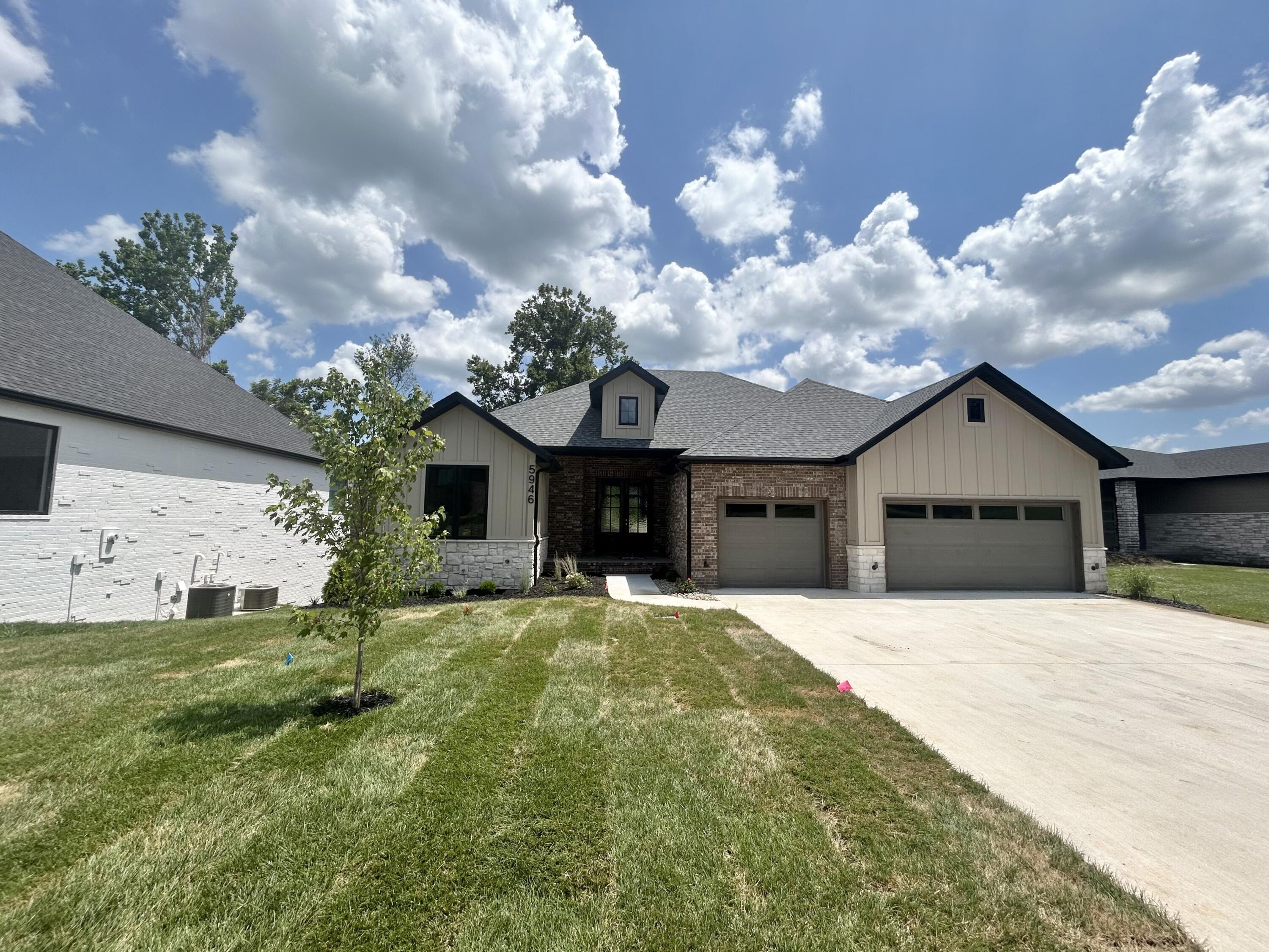 5946 South Clay Avenue Property Photo 1