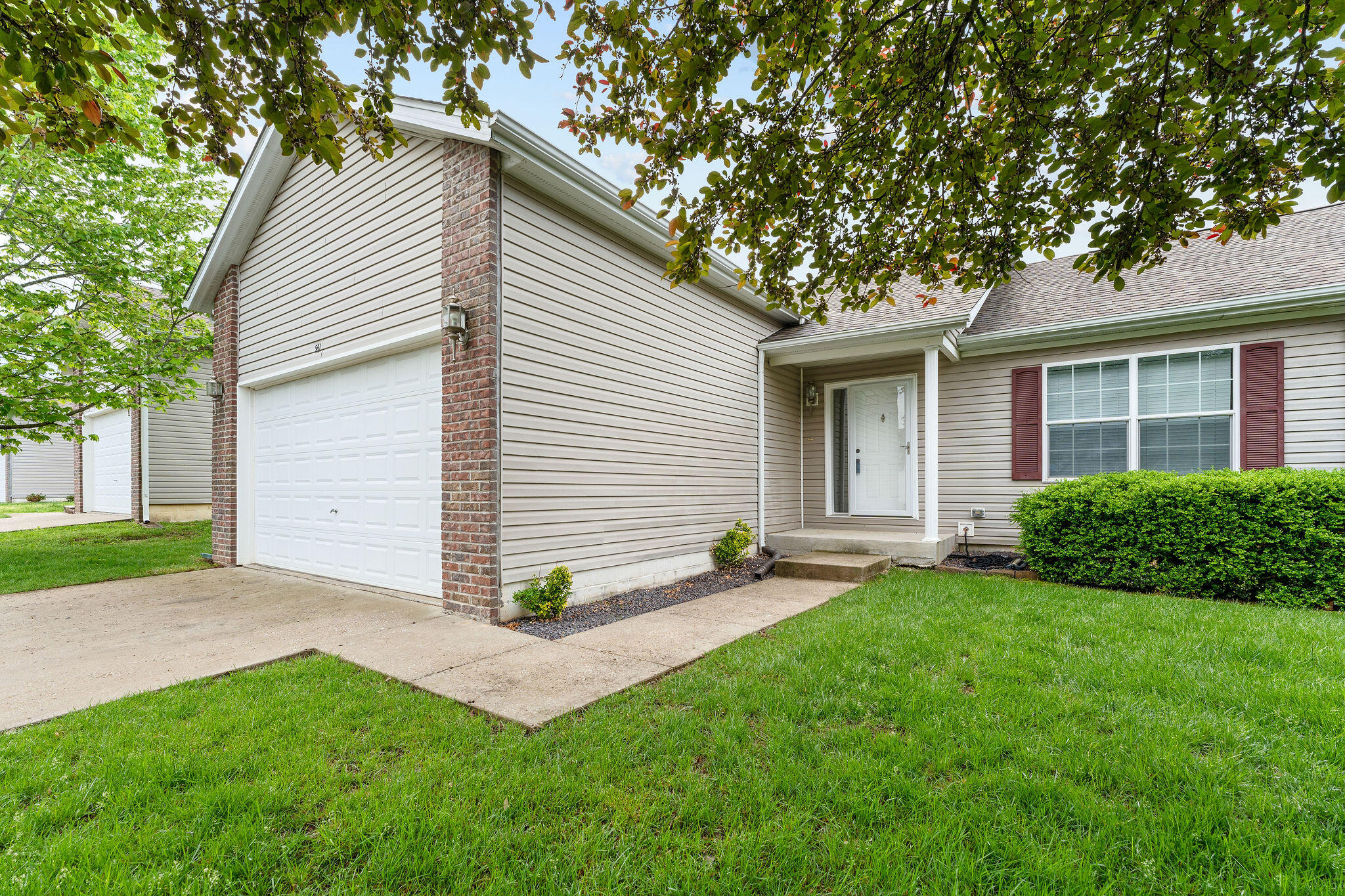 561 Van Buren Road Property Photo 1