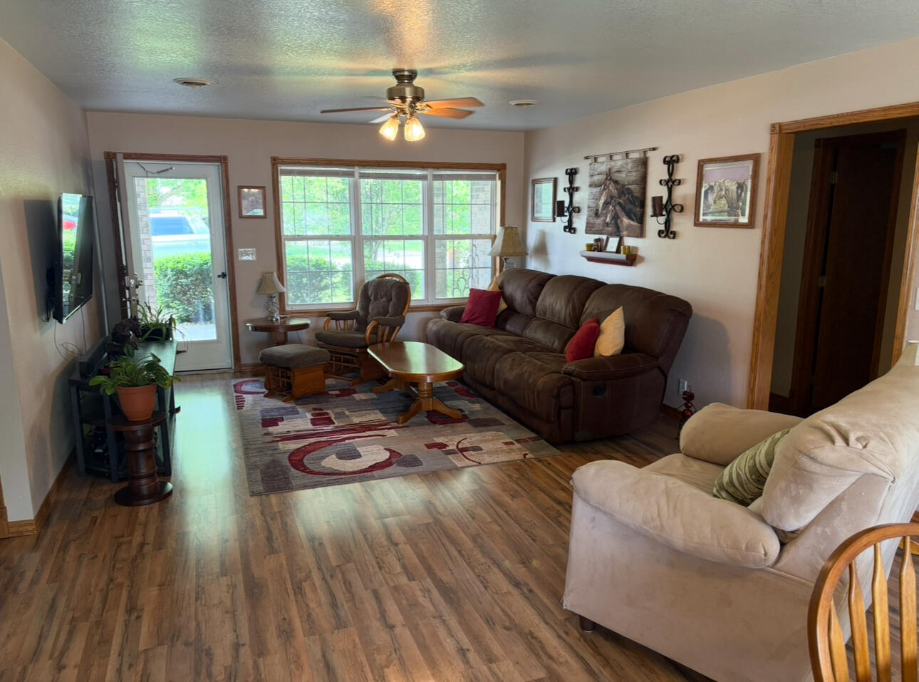 313 West Phelps Avenue Property Photo 4