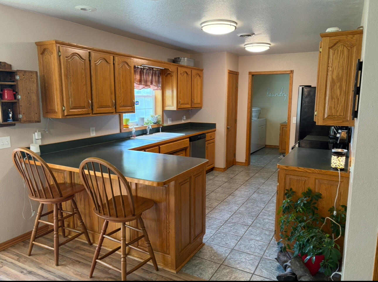 313 West Phelps Avenue Property Photo 6