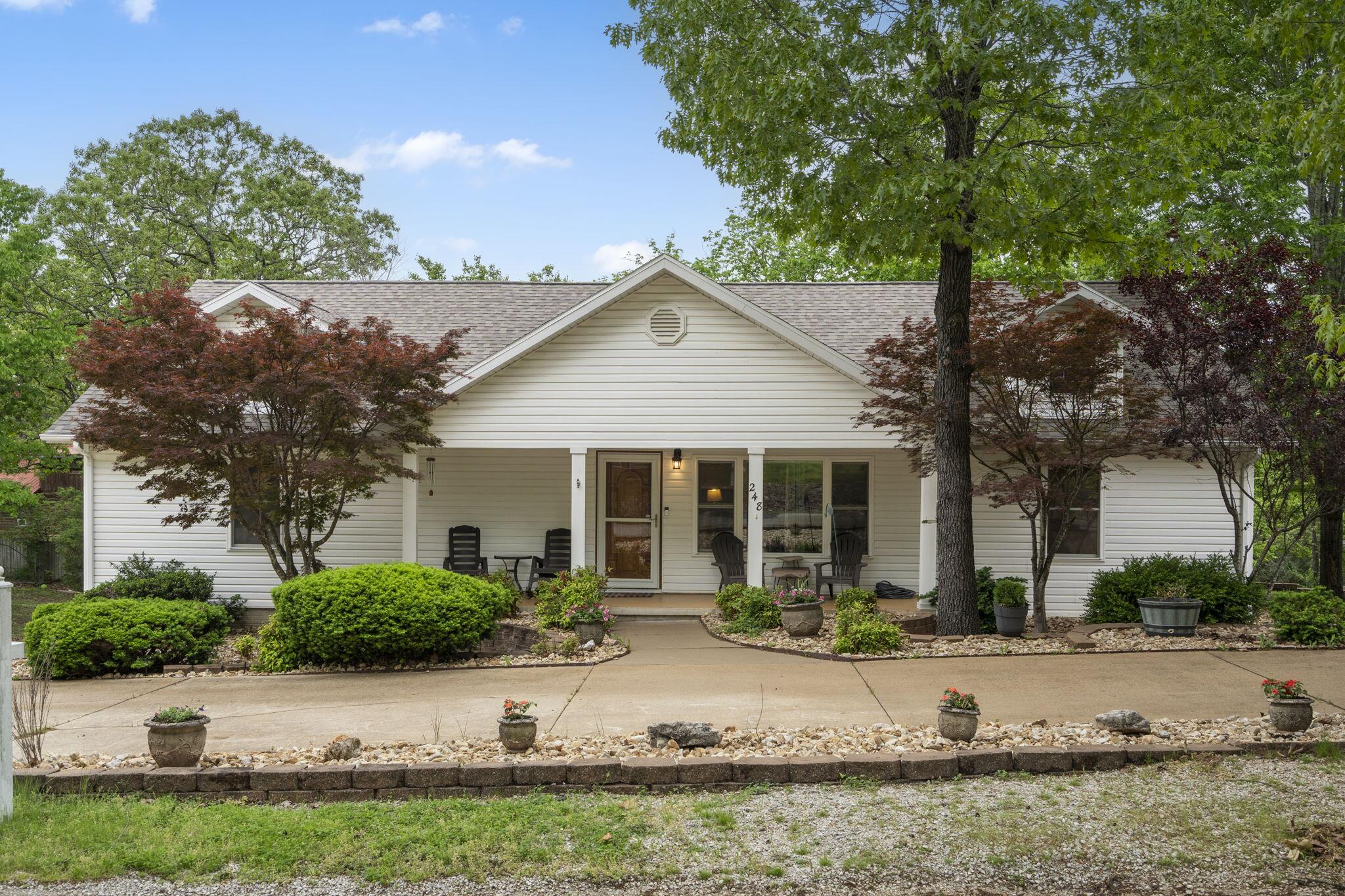 248 Shady Drive Property Photo 3