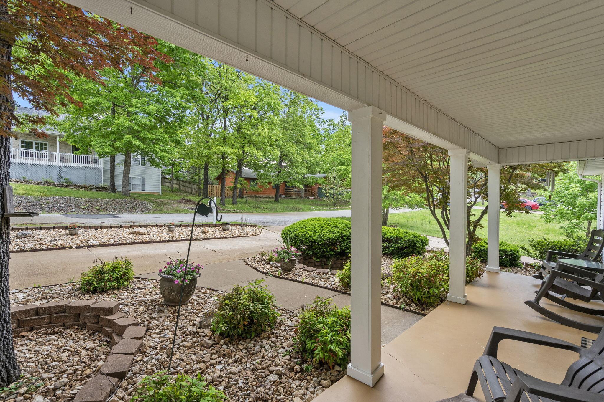 248 Shady Drive Property Photo 4