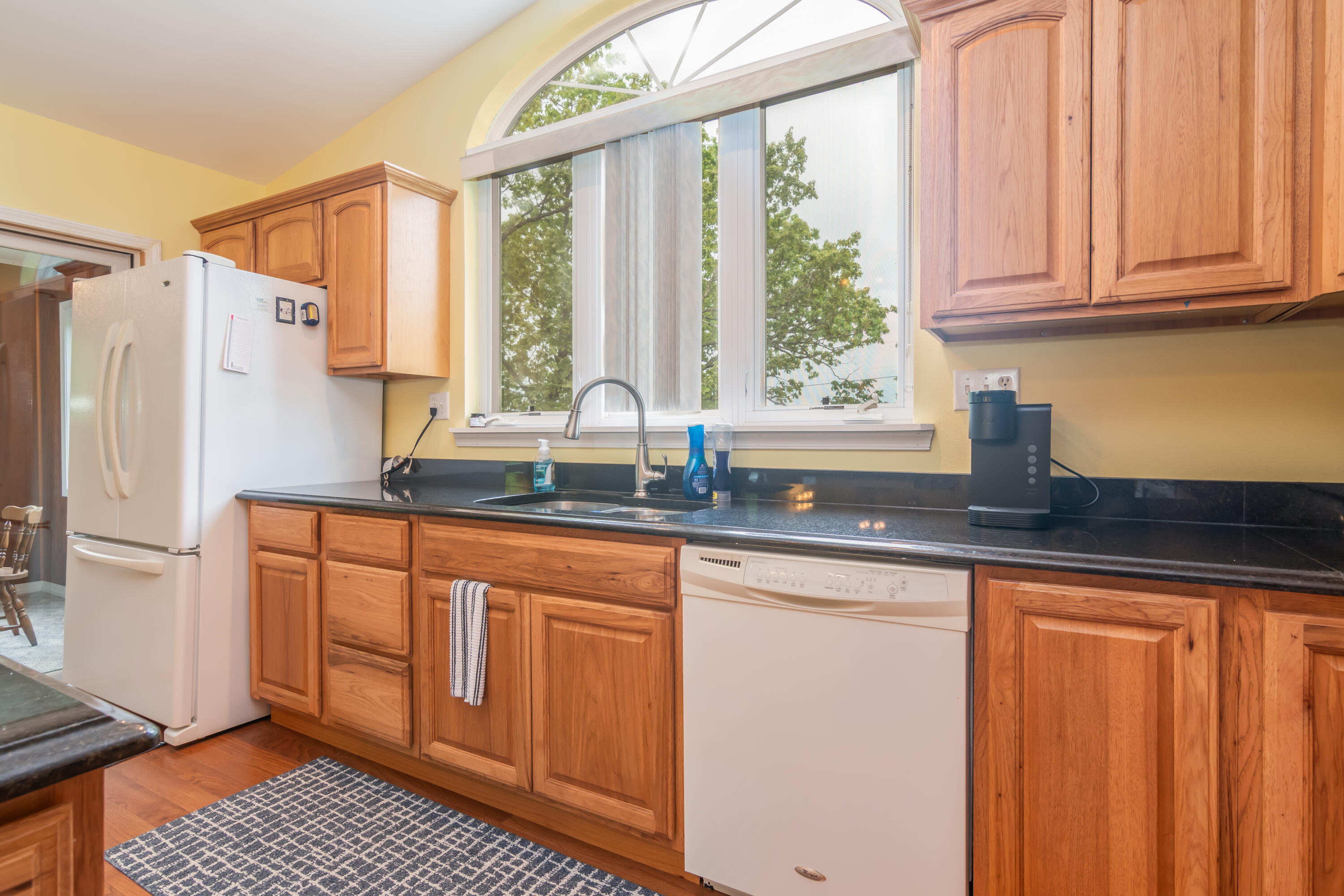 492 Iroquois Ln. Property Photo 6