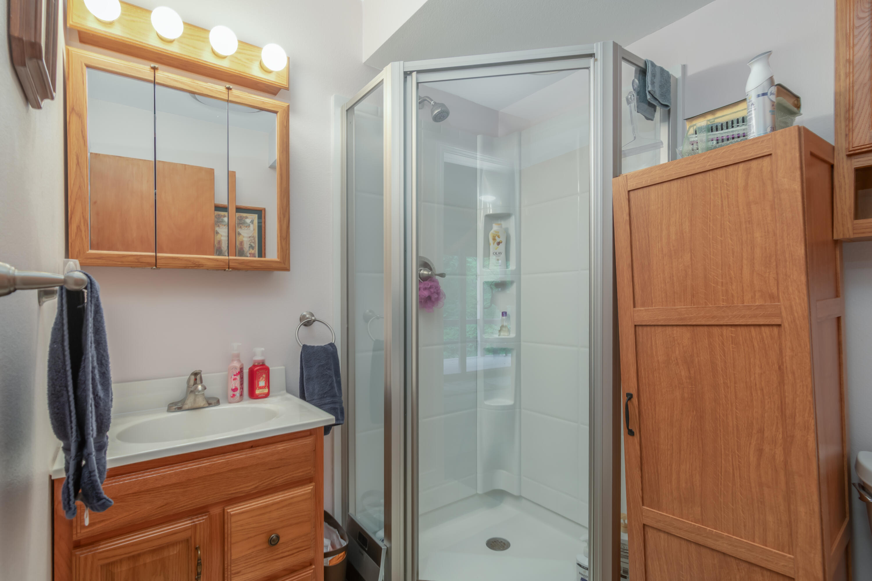 492 Iroquois Ln. Property Photo 18