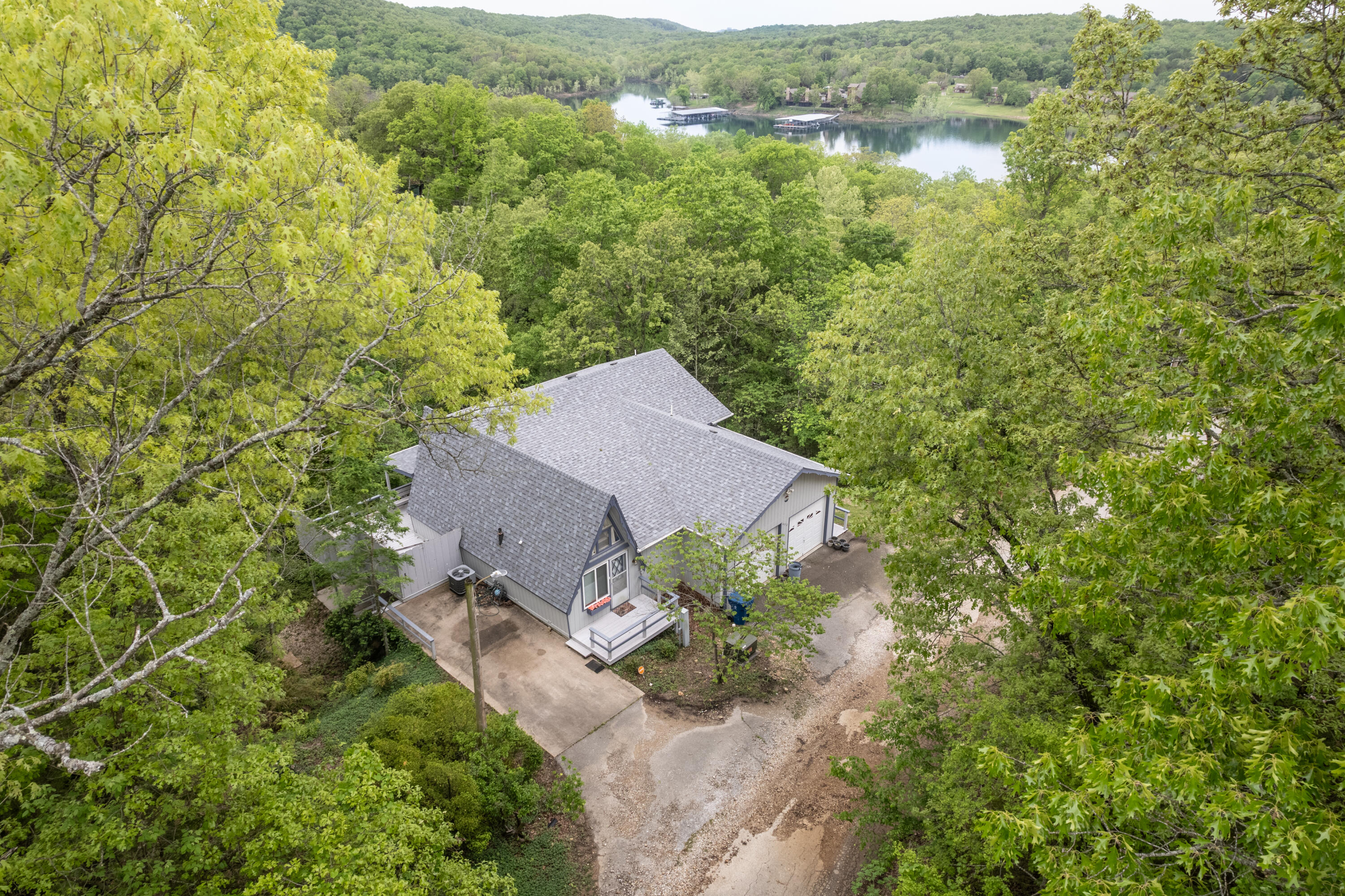 492 Iroquois Ln. Property Photo 23