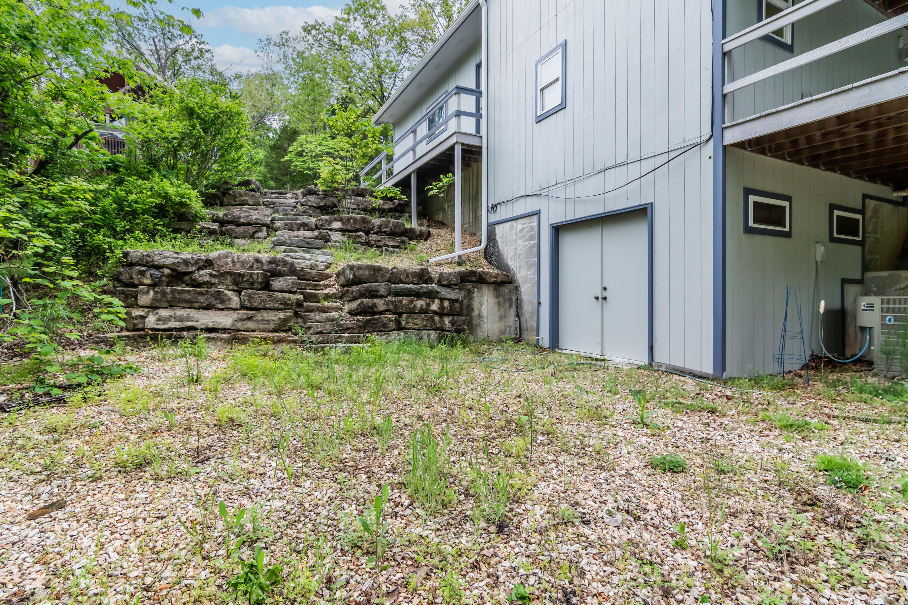 492 Iroquois Ln. Property Photo 30