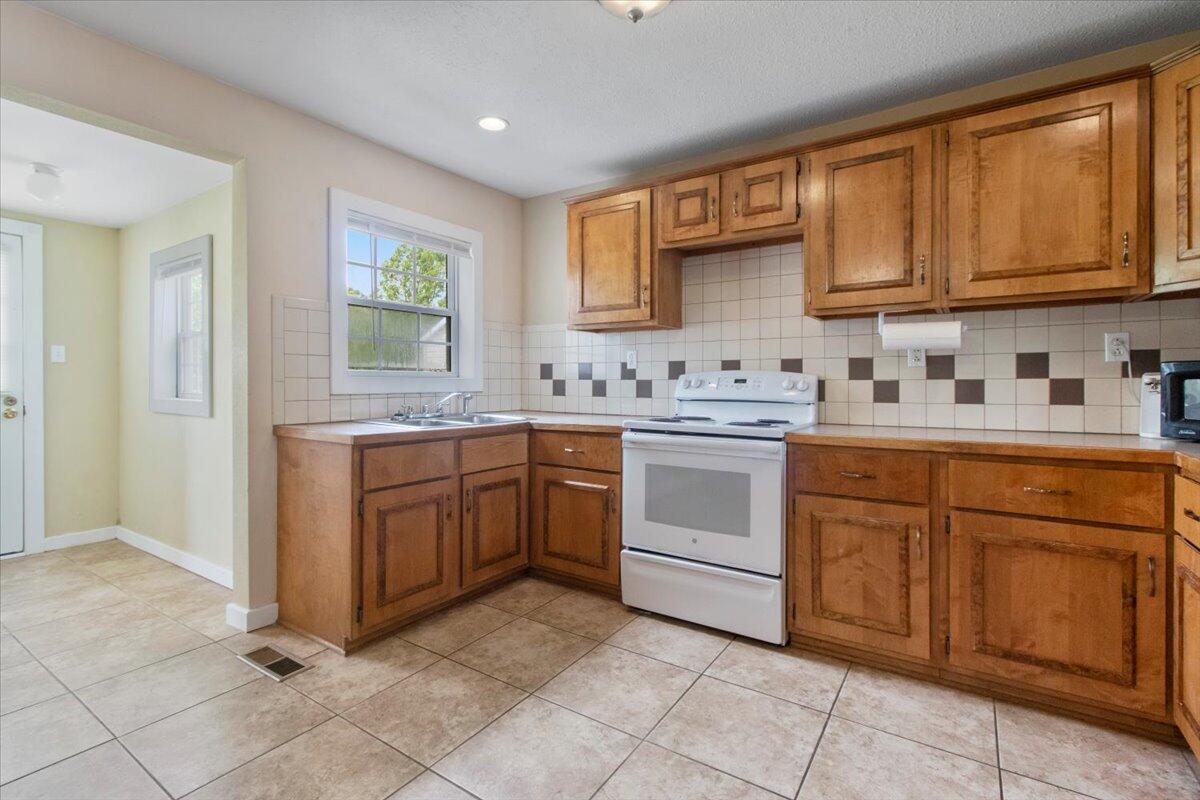 5351 Us Highway 60 Property Photo 11