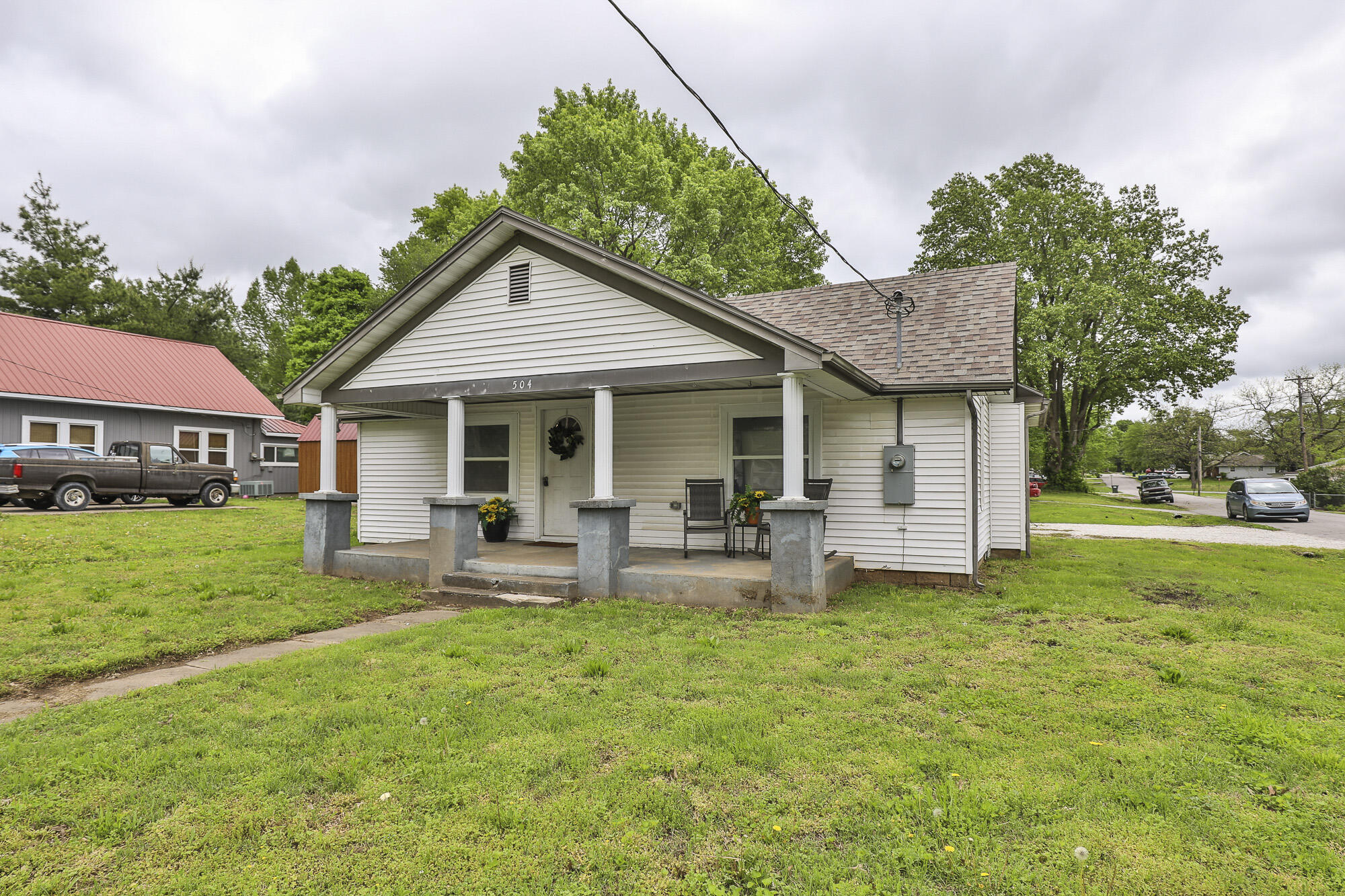 504 North Albany Avenue Property Photo 2