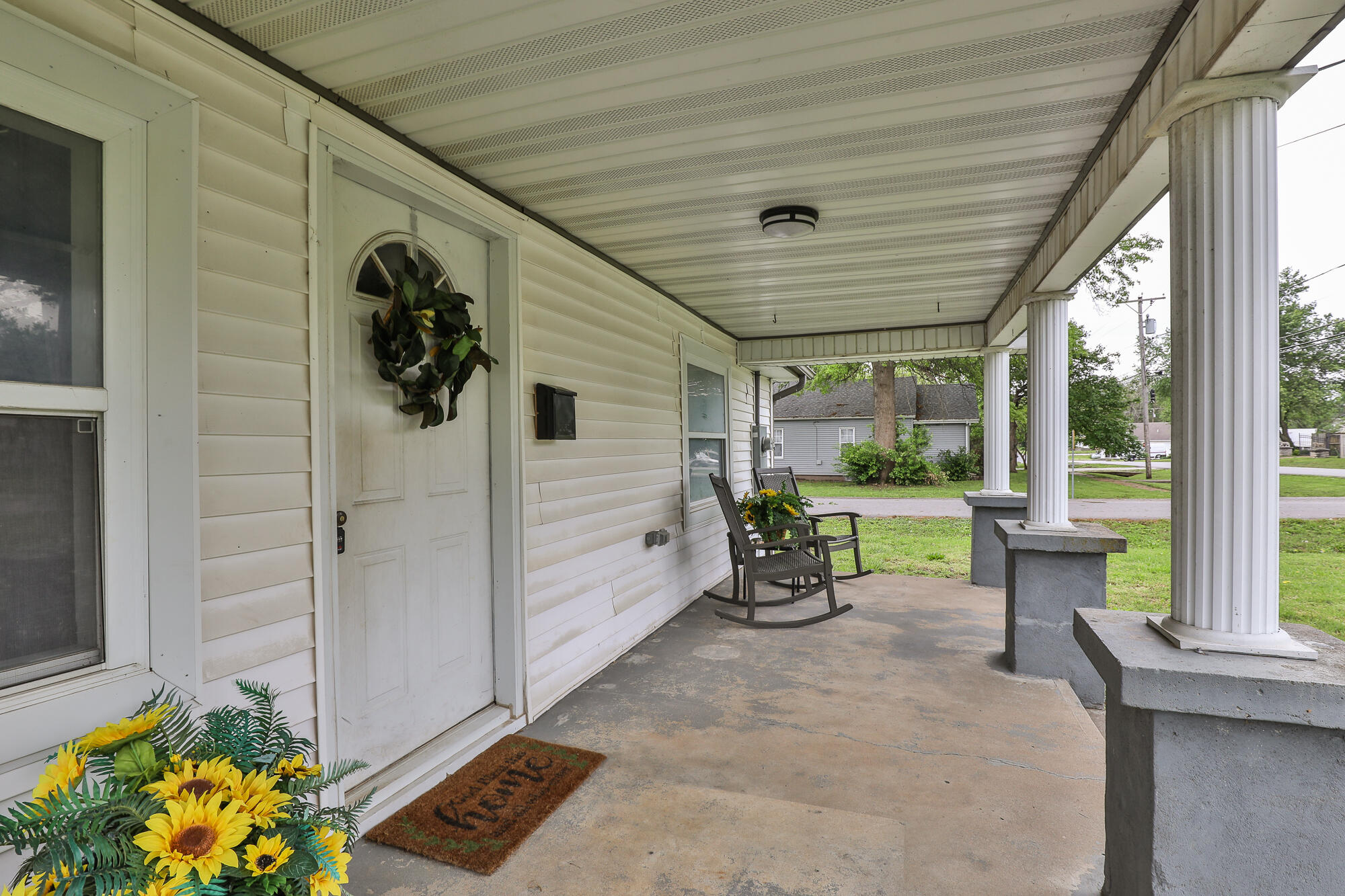 504 North Albany Avenue Property Photo 3