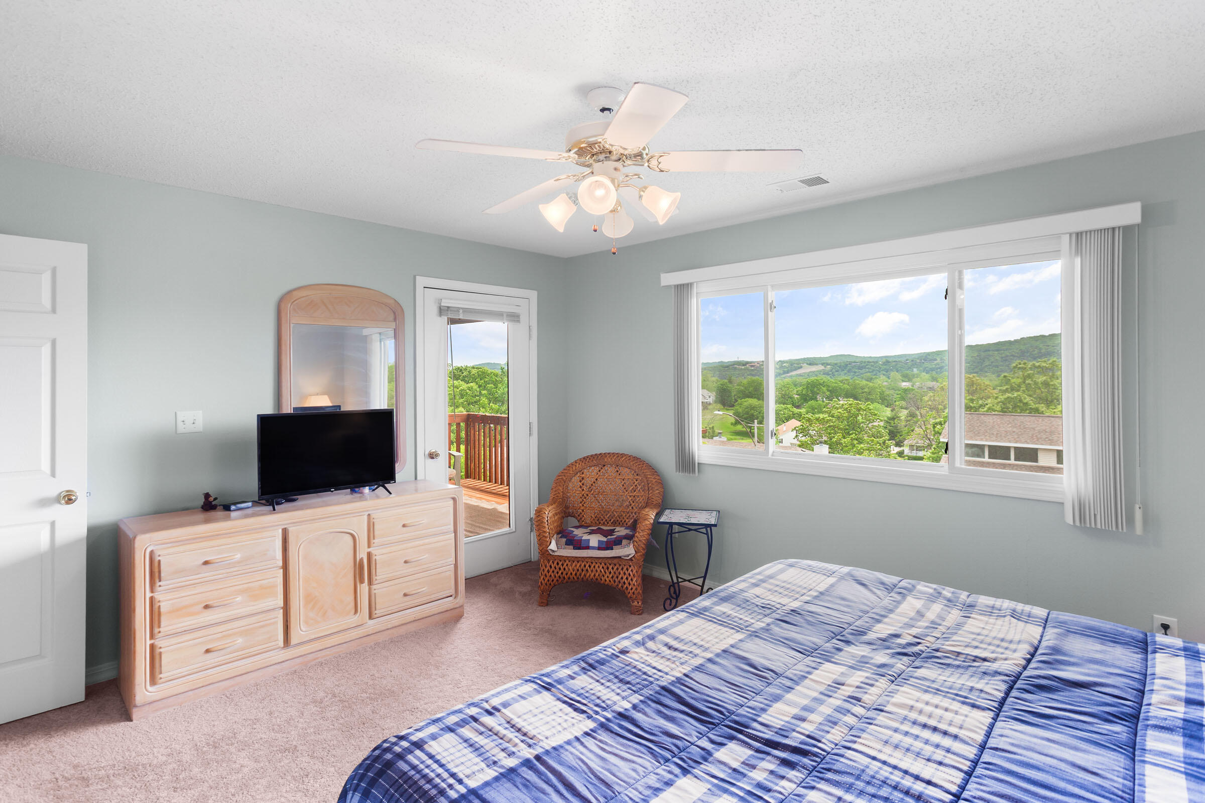 161 Avondale Drive Property Photo 11