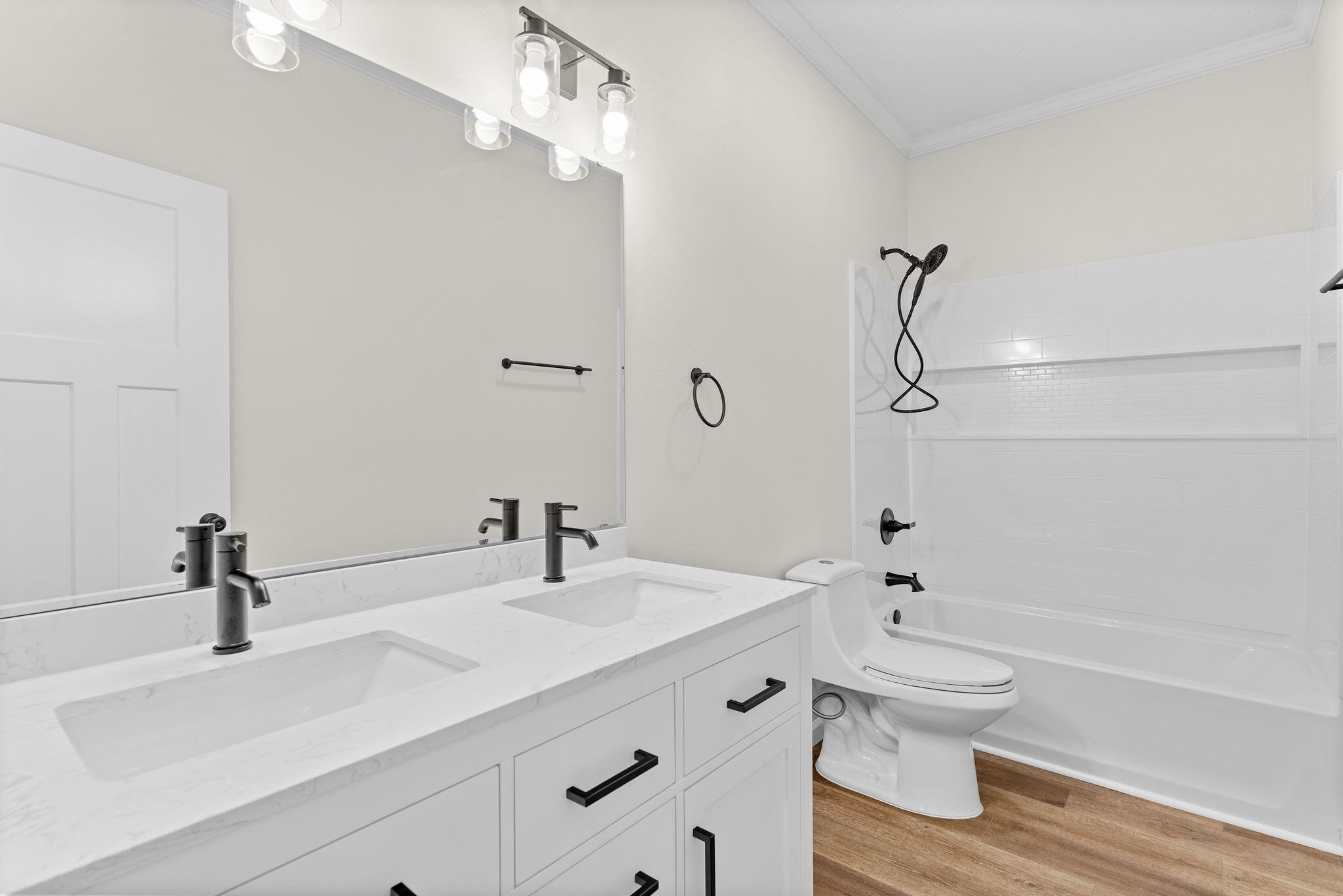1626 West Lee Street Property Photo 15