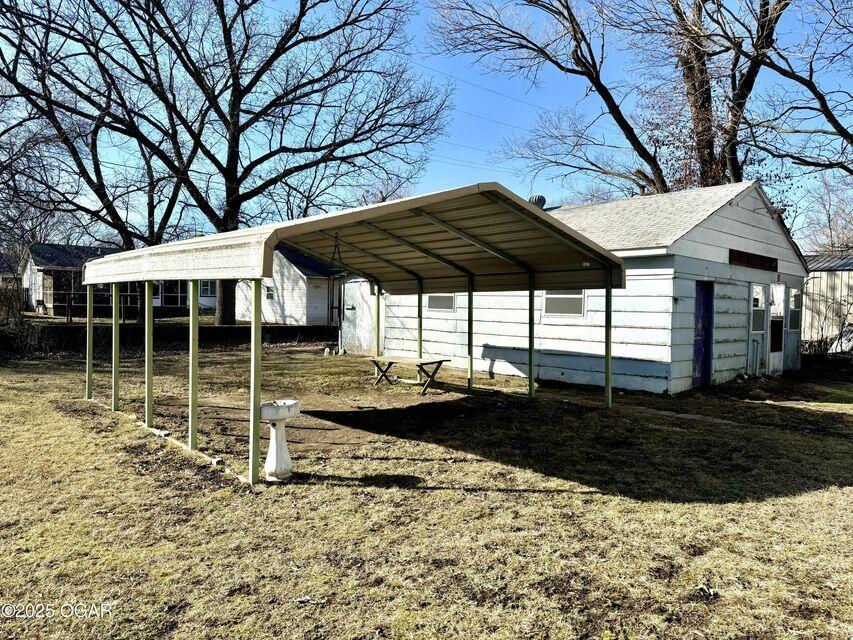 212 North Kane Street Property Photo 3