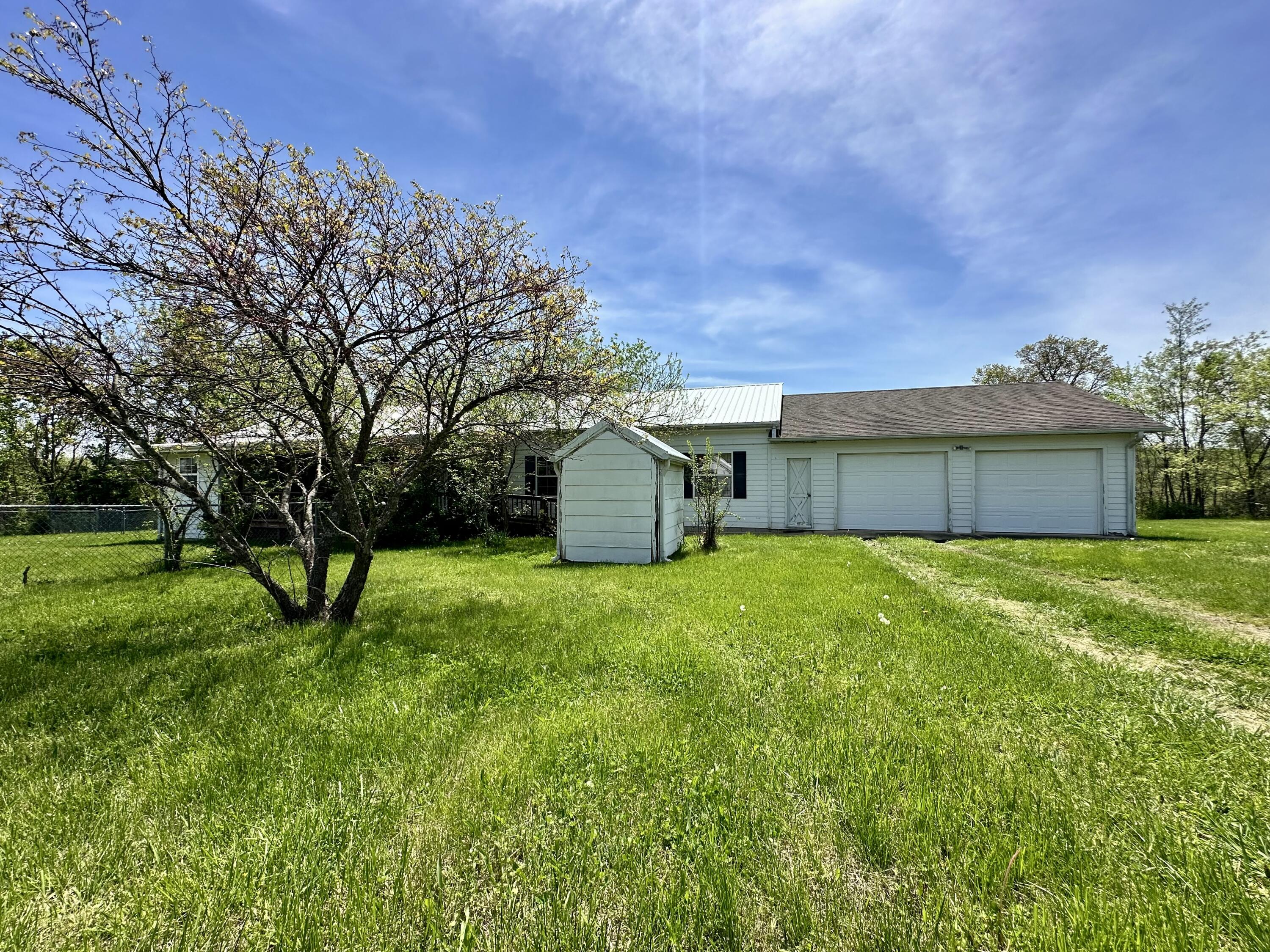 5230 Camp Road Property Photo 3