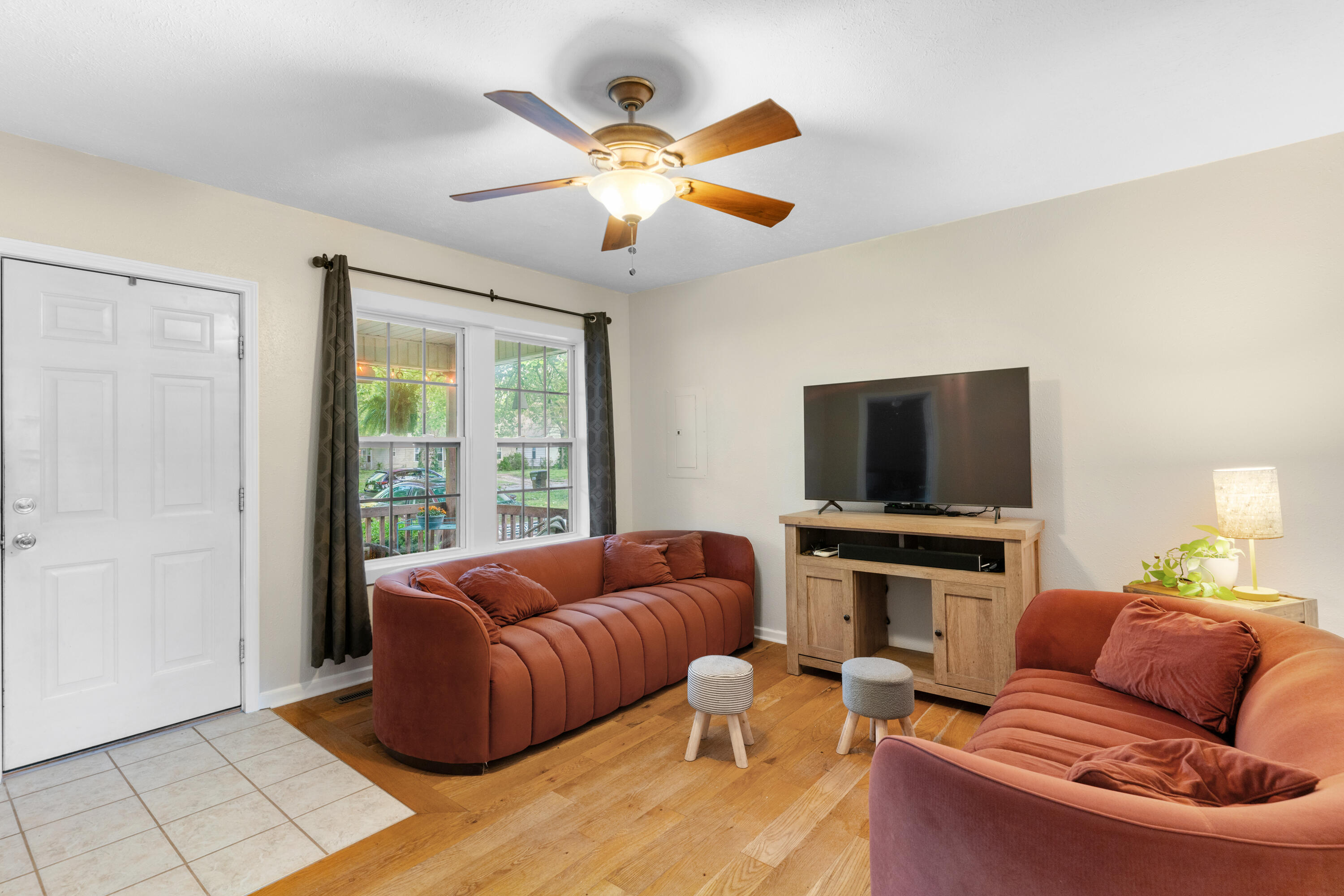 1221 North Prospect Avenue Property Photo 6