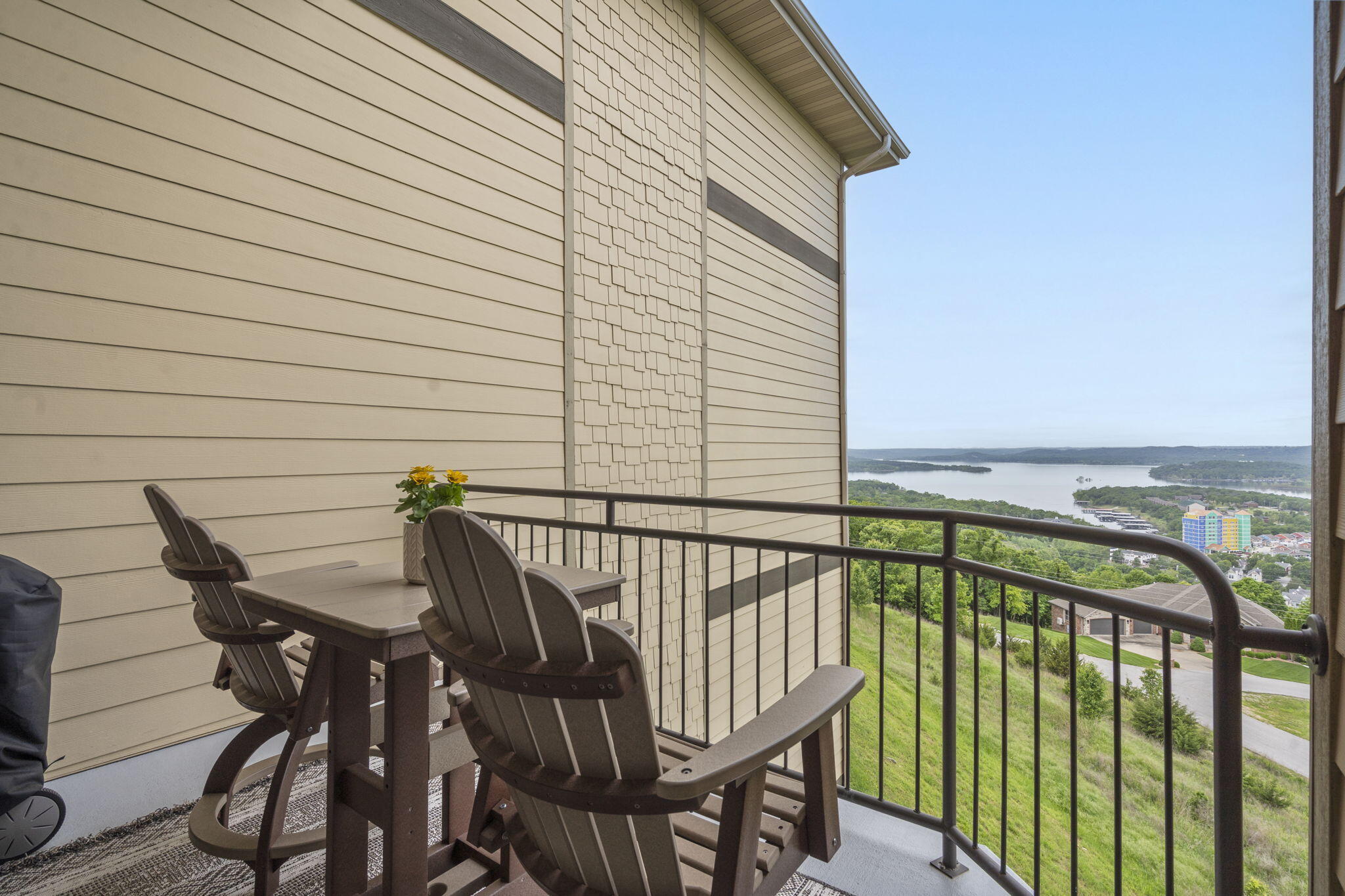 130 Royal Vista Drive Property Photo 25