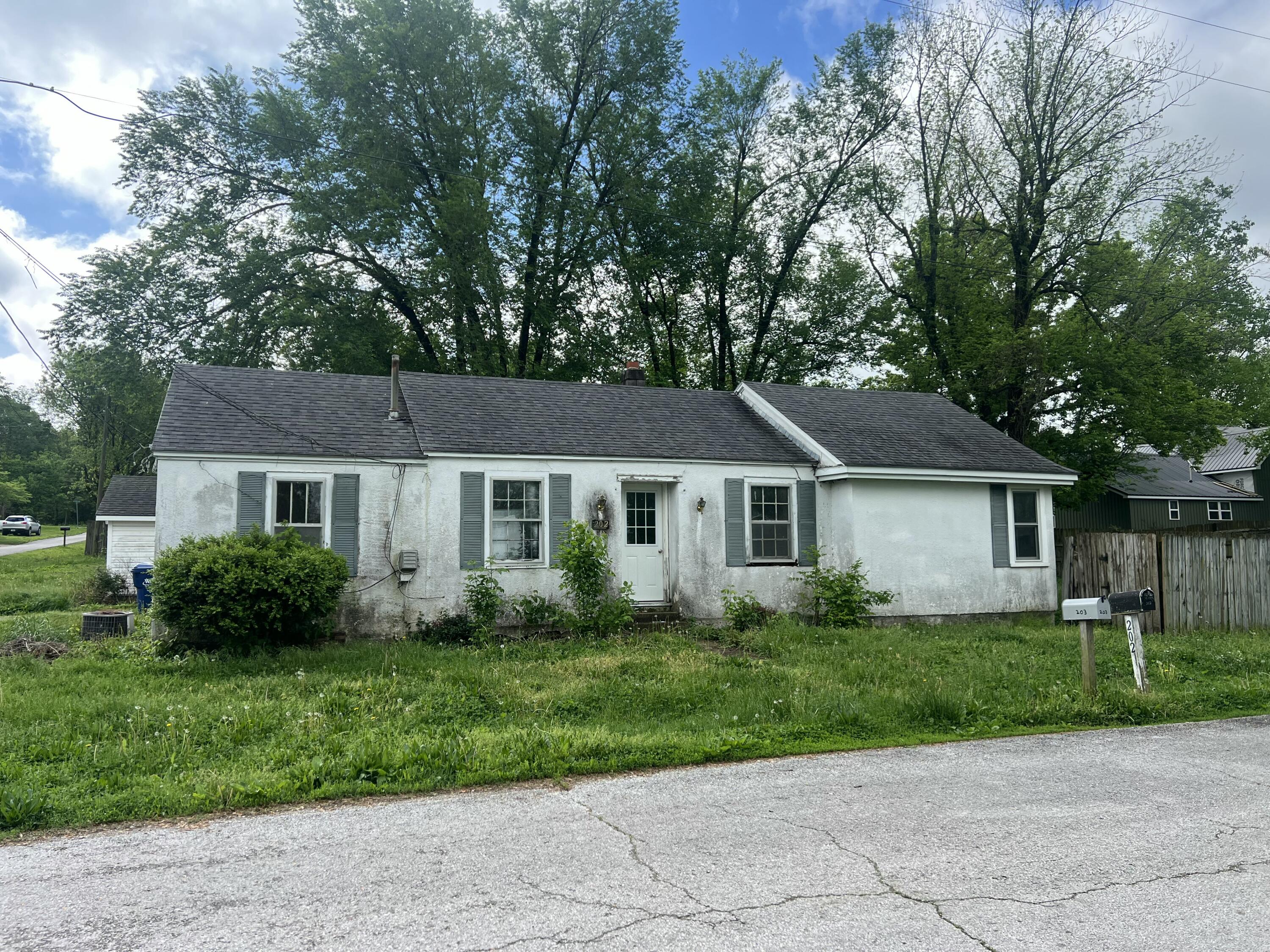 202 Ash Avenue Property Photo