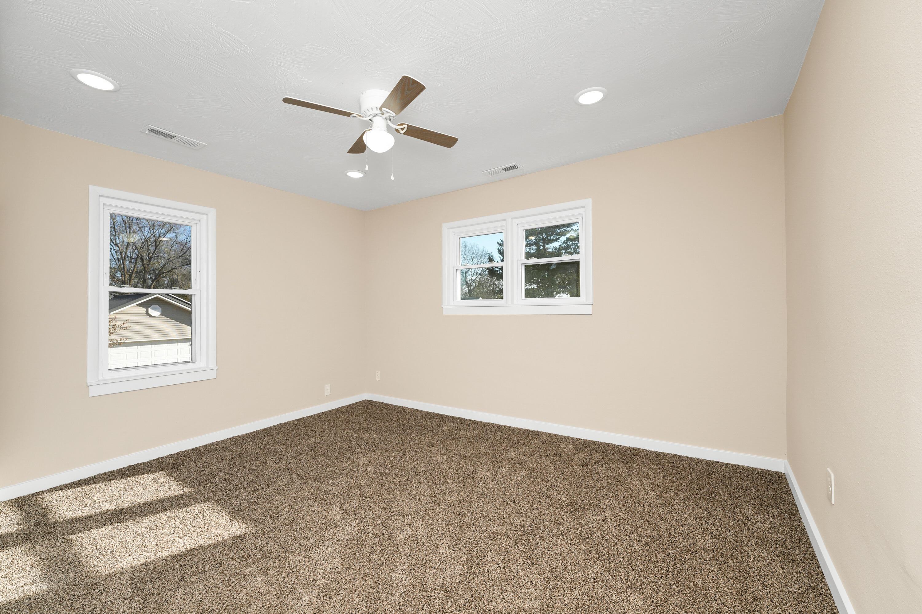 508 West Street Property Photo 28