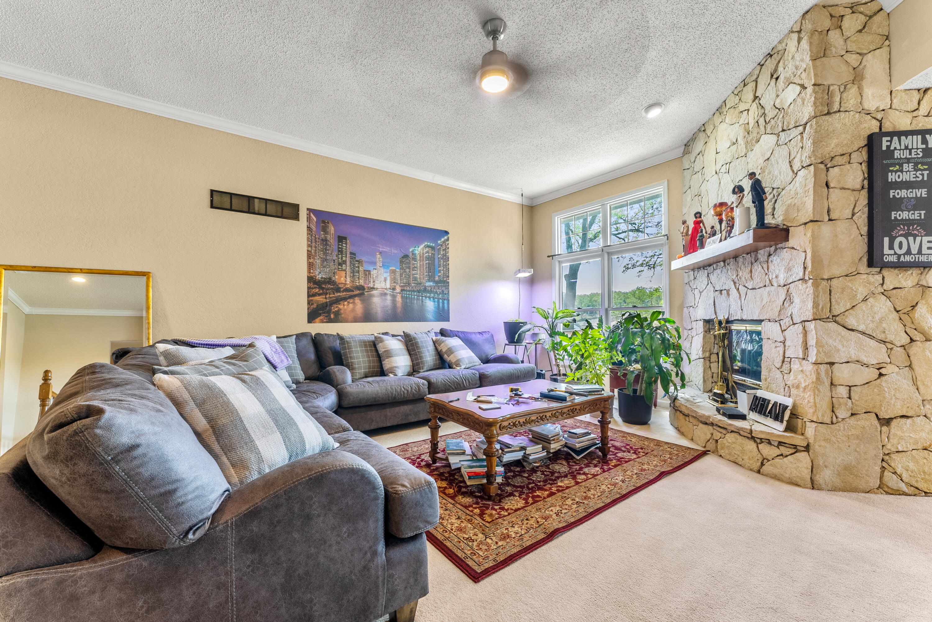 5464 Hampton Ct. Court Property Photo 12