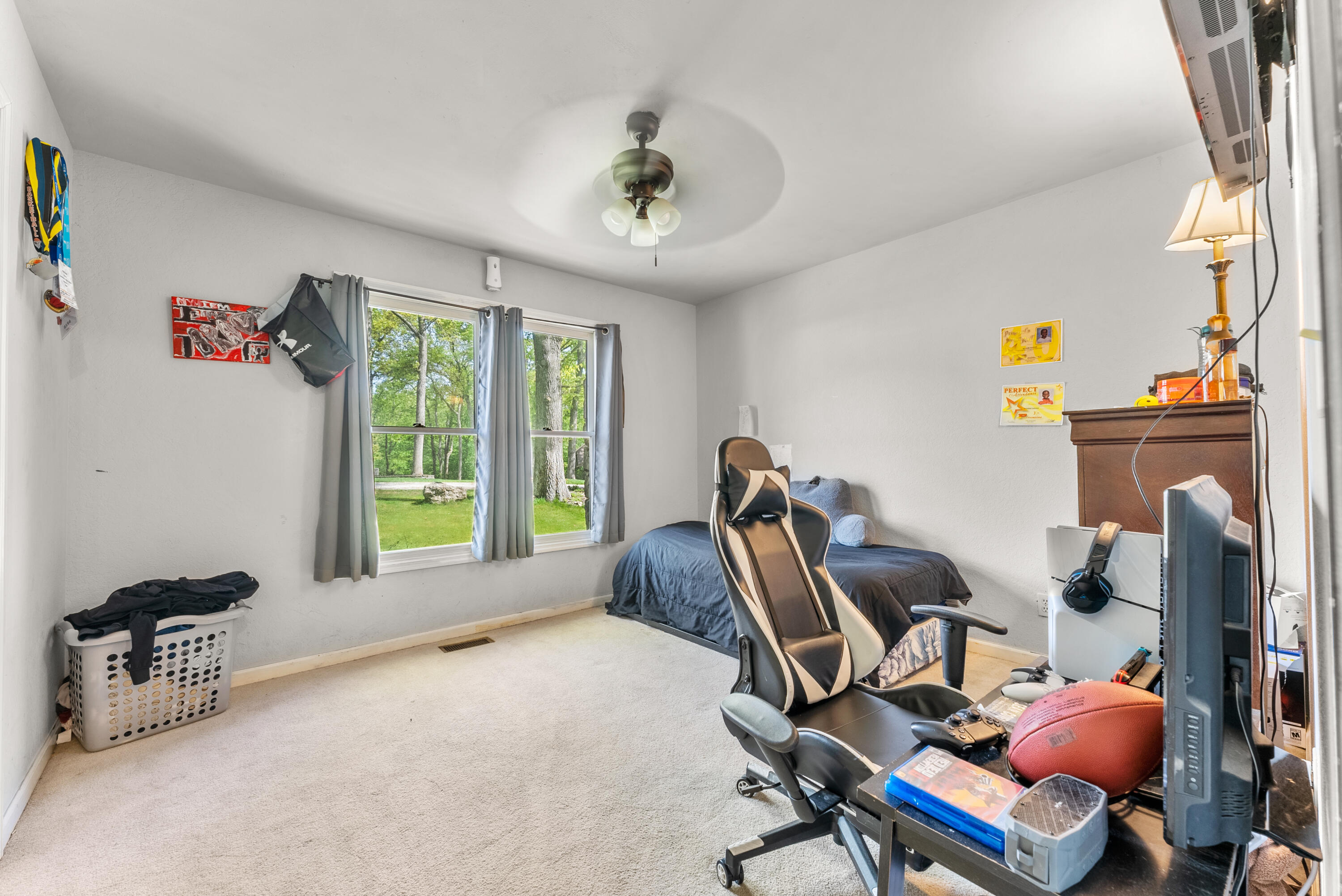 5464 Hampton Ct. Court Property Photo 16