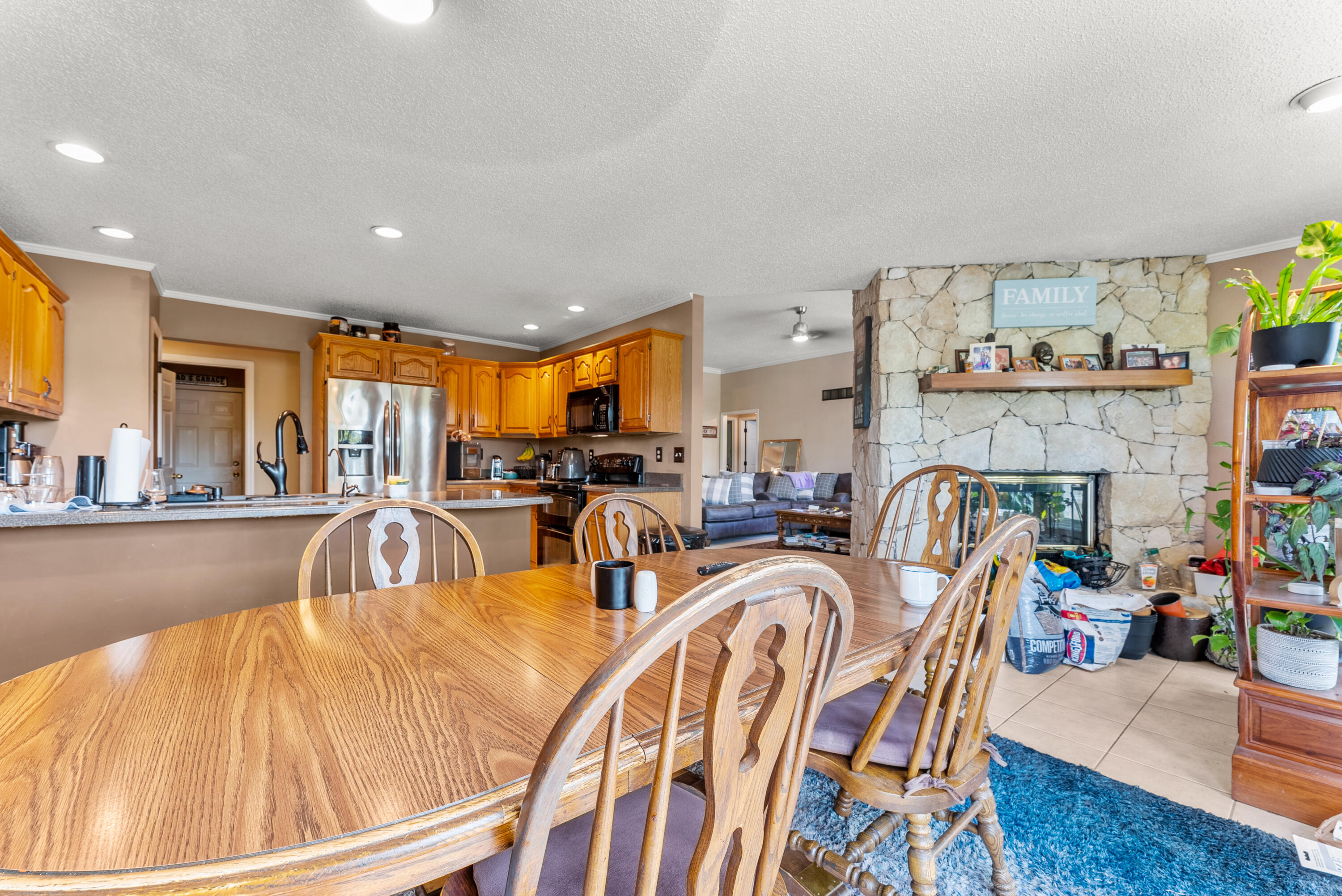 5464 Hampton Ct. Court Property Photo 23