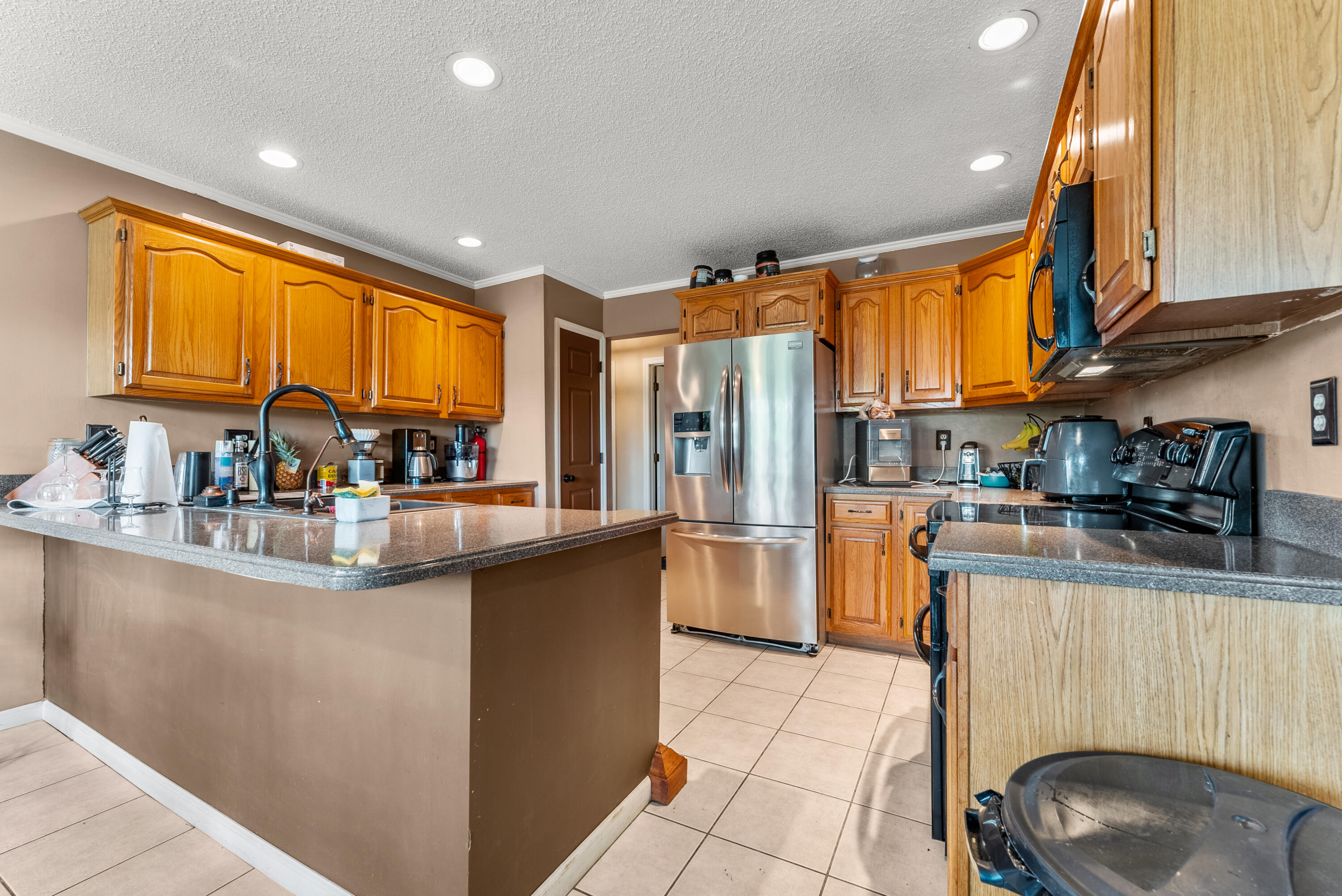 5464 Hampton Ct. Court Property Photo 24