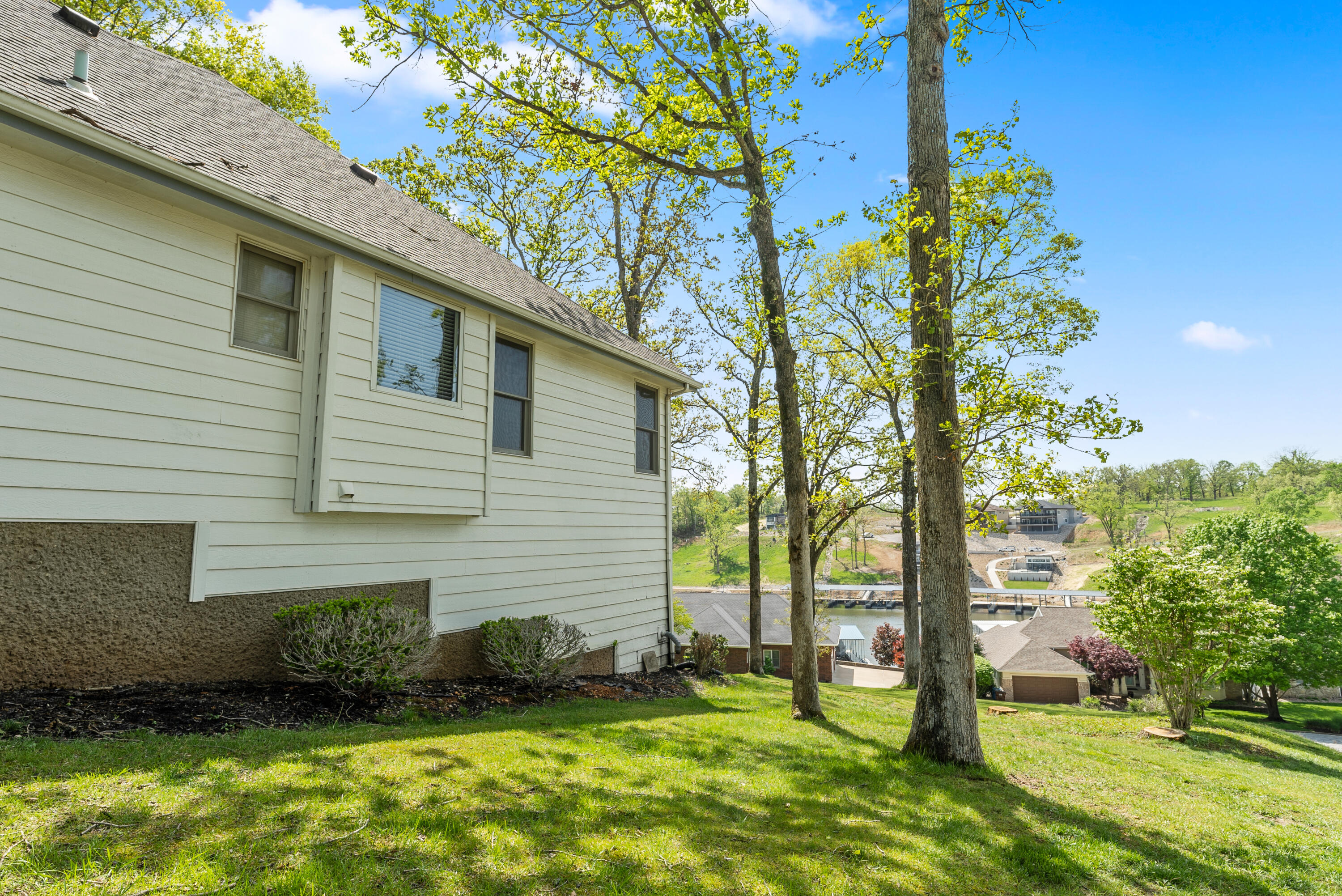 5464 Hampton Ct. Court Property Photo 51