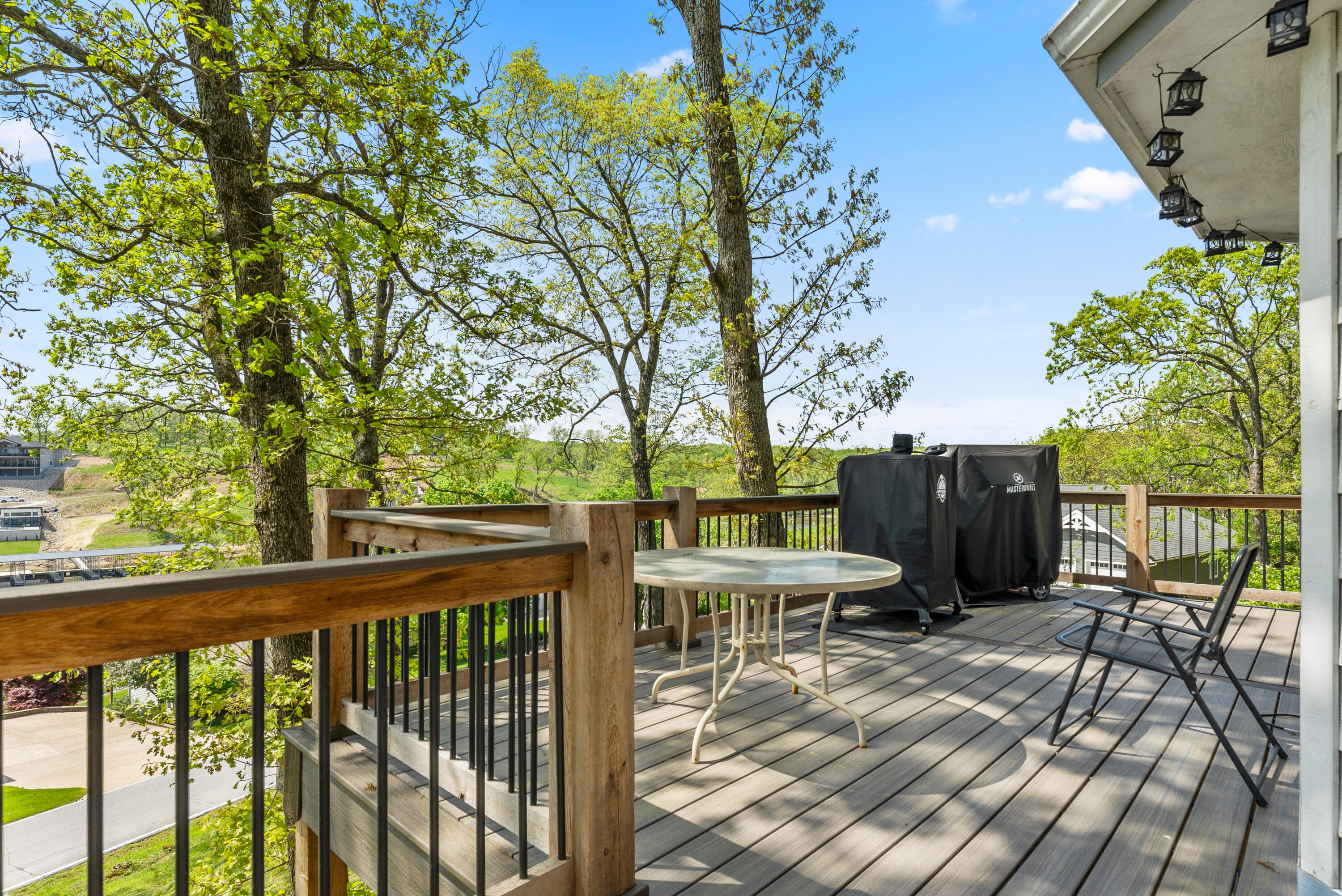 5464 Hampton Ct. Court Property Photo 54
