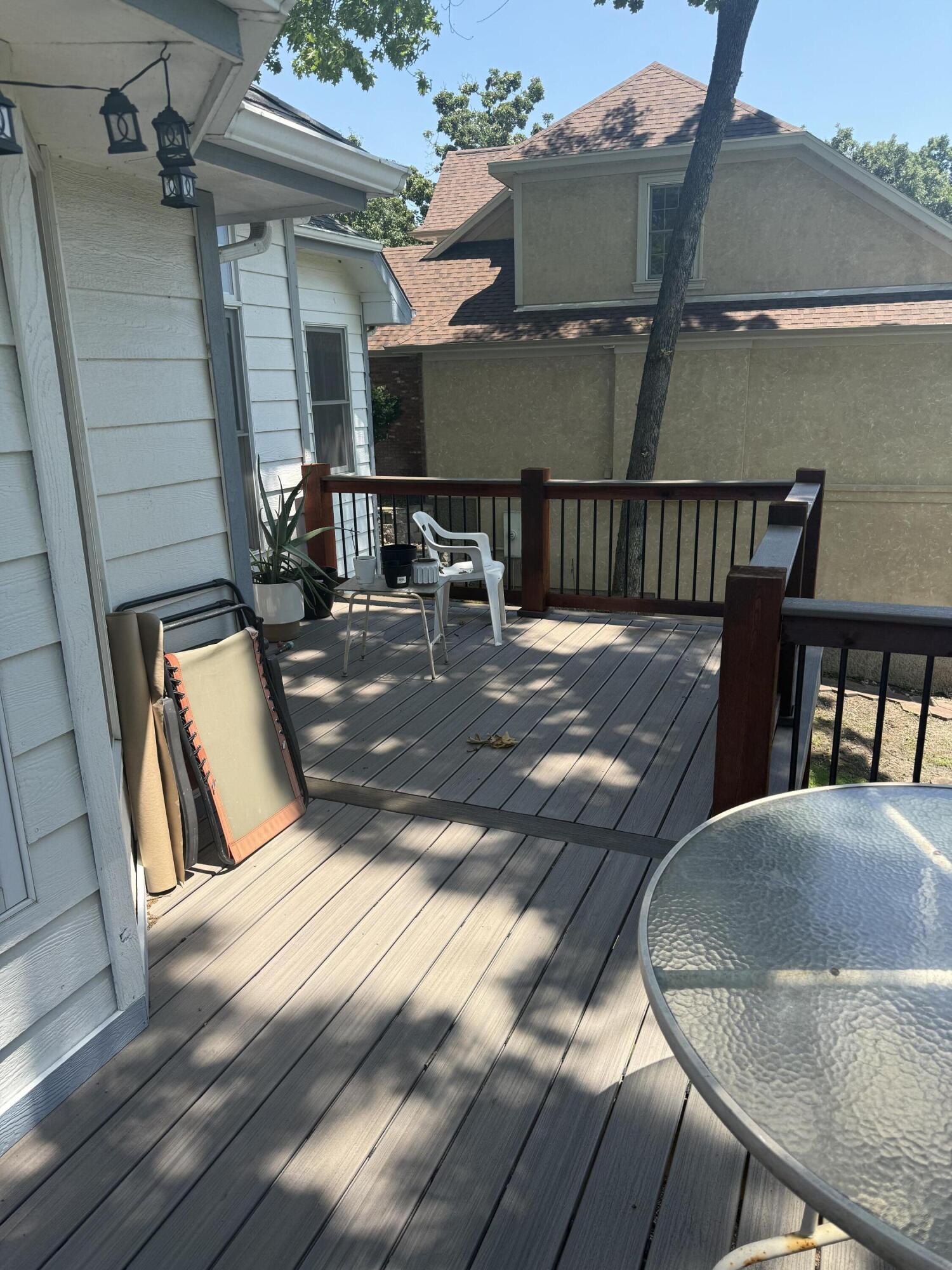 5464 Hampton Ct. Court Property Photo 61
