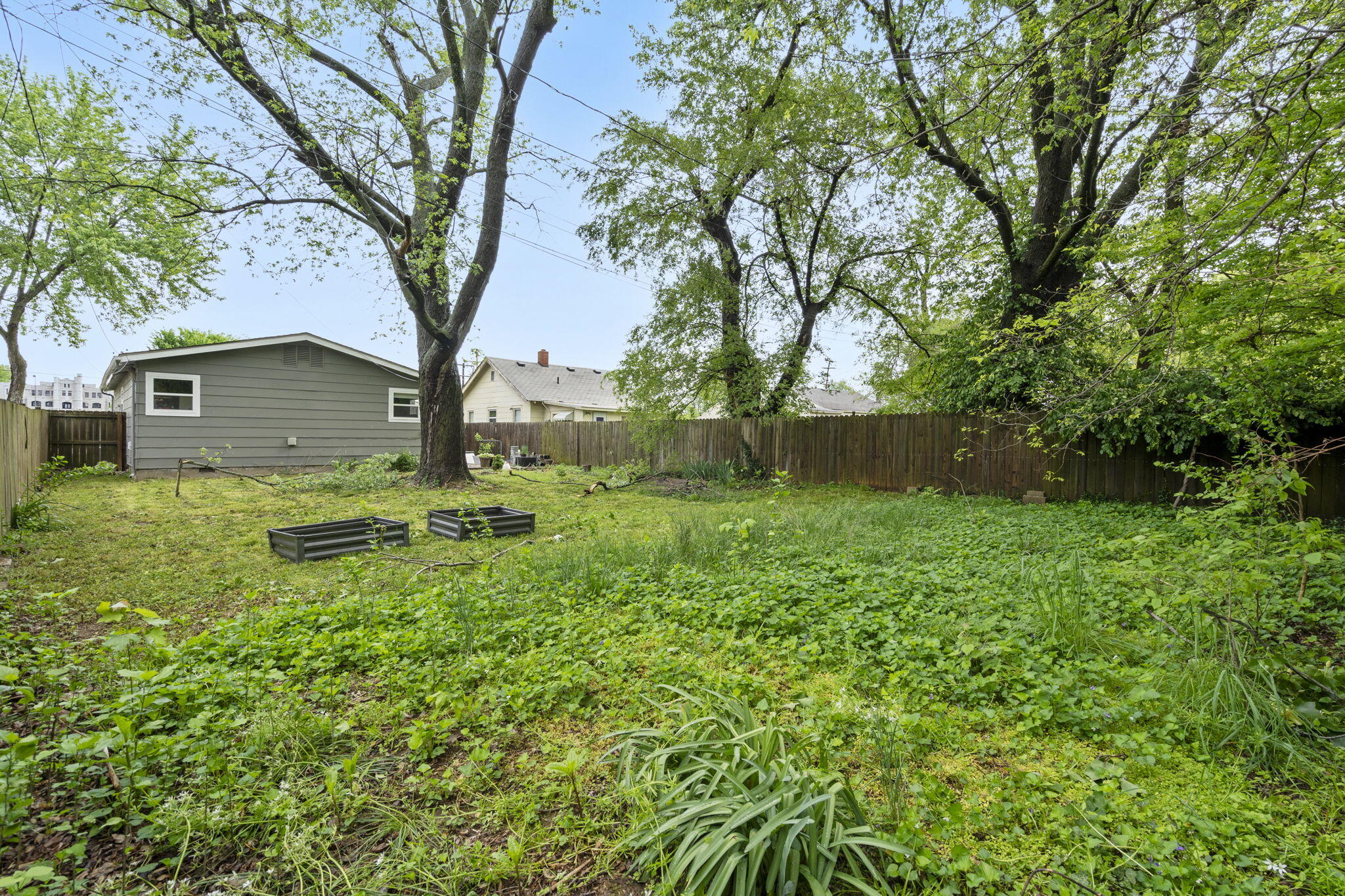 1454 East Pythian Street Property Photo 22