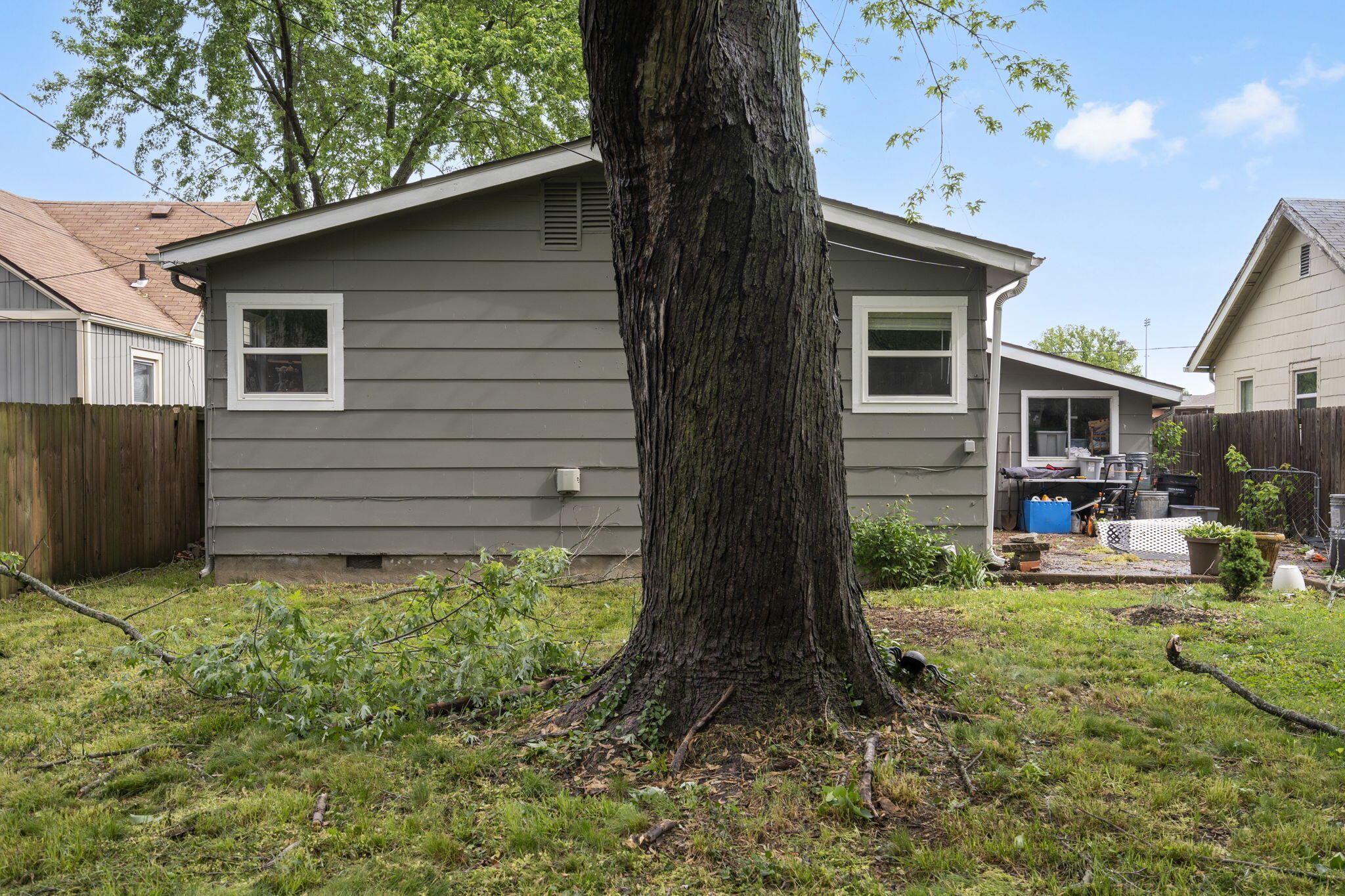 1454 East Pythian Street Property Photo 25