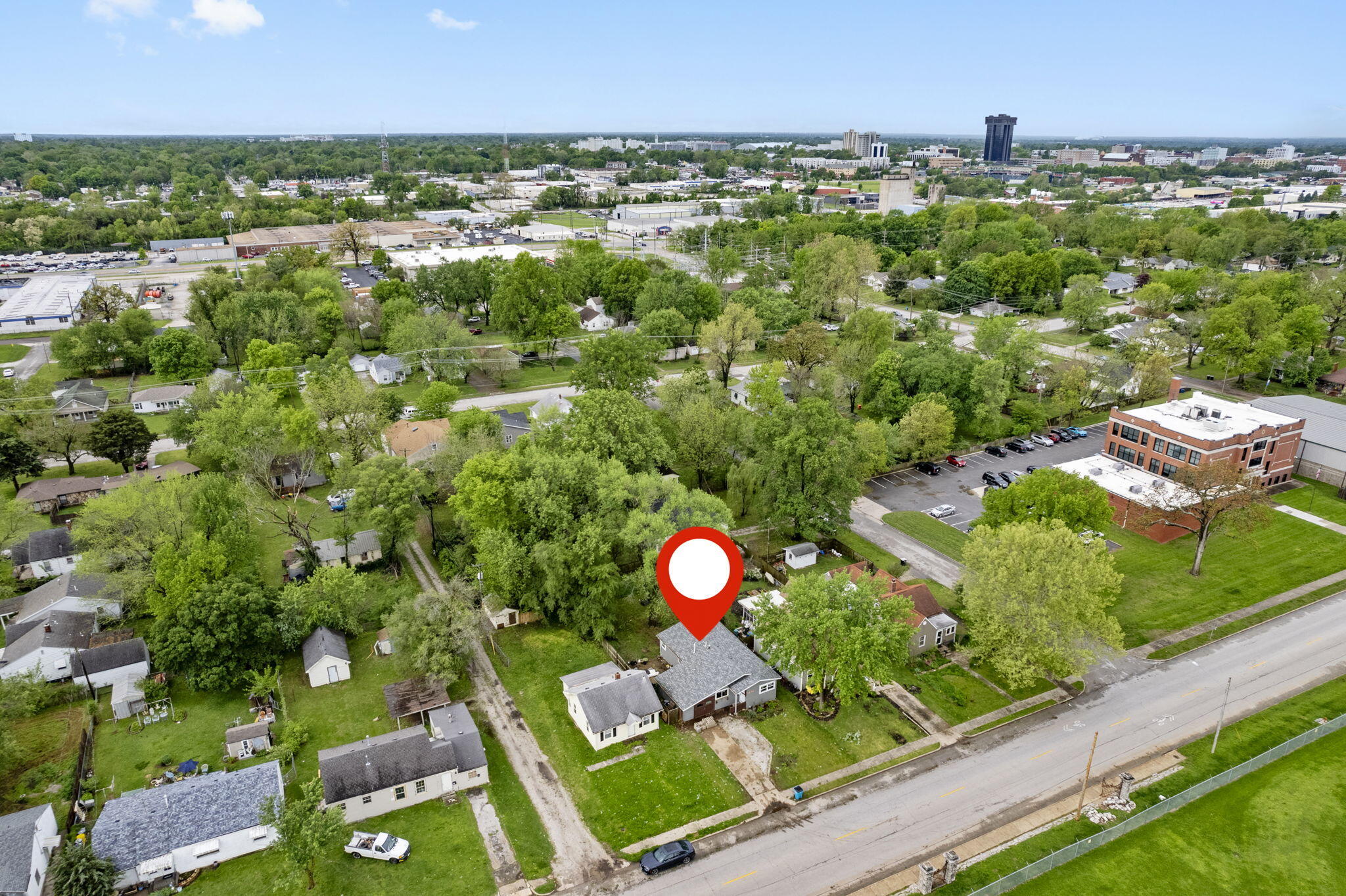 1454 East Pythian Street Property Photo 27