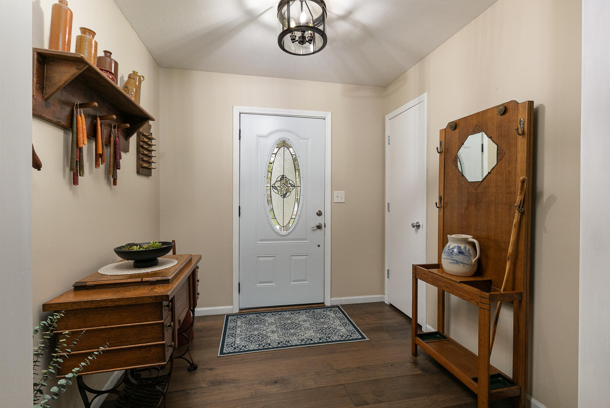1730 North Pine Street Property Photo 3