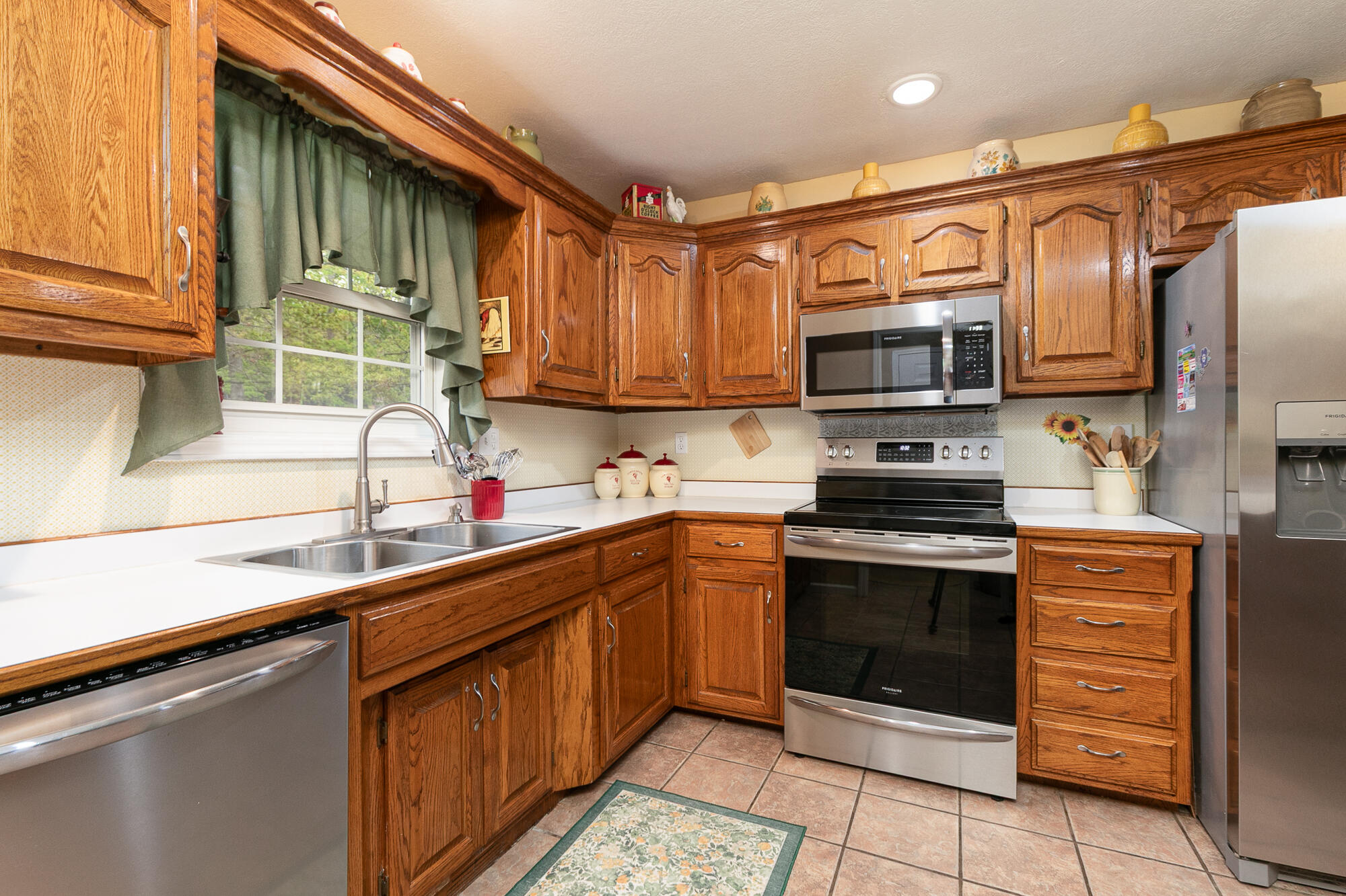 1730 North Pine Street Property Photo 9