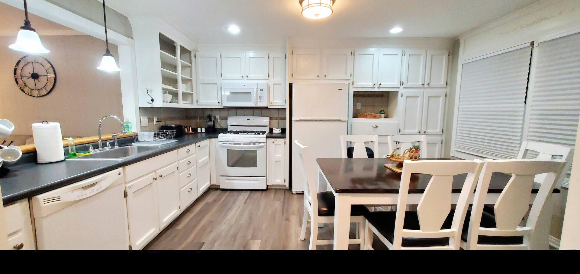 1135 East Westchester Drive Property Photo 9