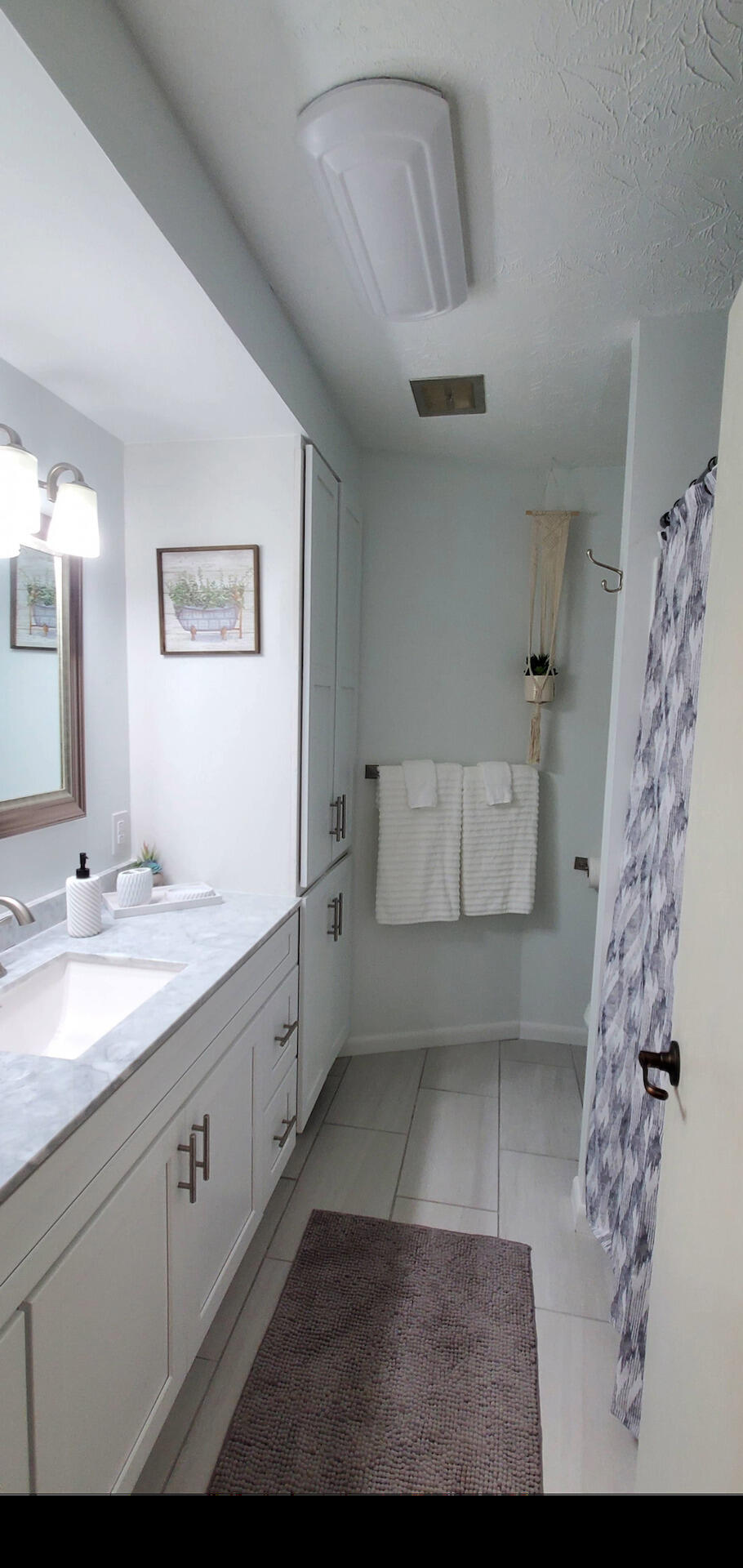 1135 East Westchester Drive Property Photo 22