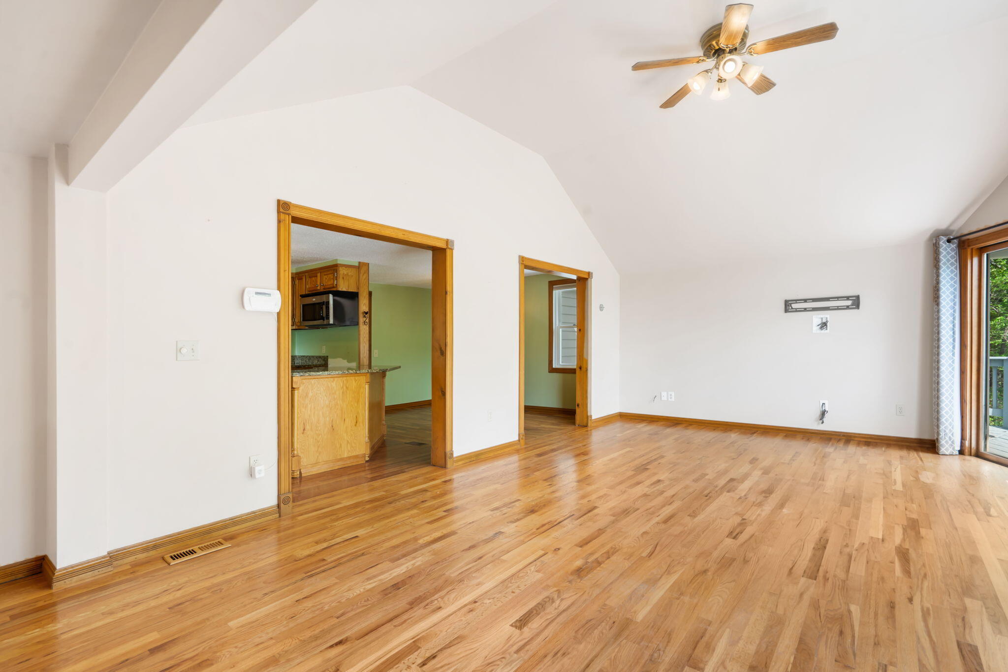 9461 North Farm Road 149 Property Photo 11