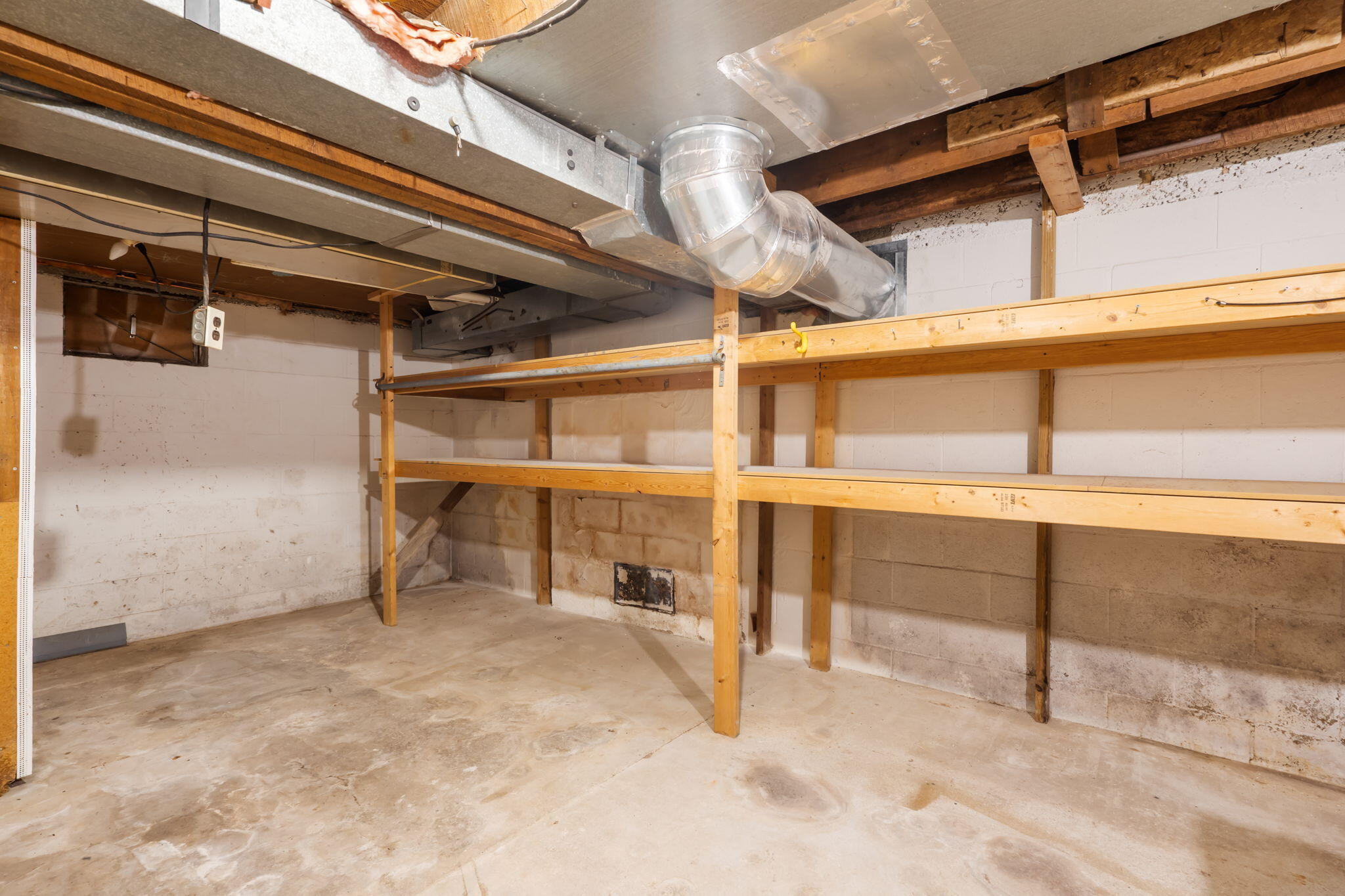 9461 North Farm Road 149 Property Photo 24