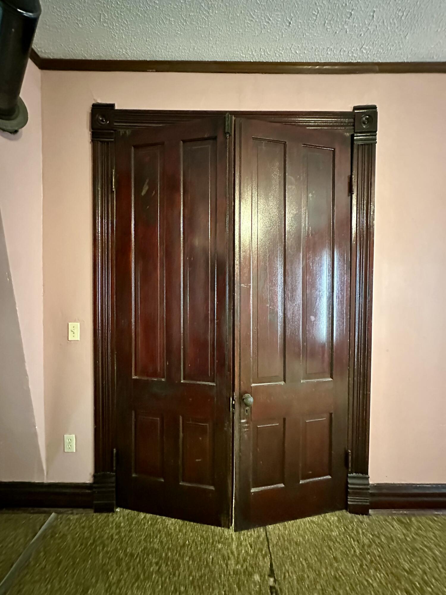 435 West Maple Street Property Photo 6