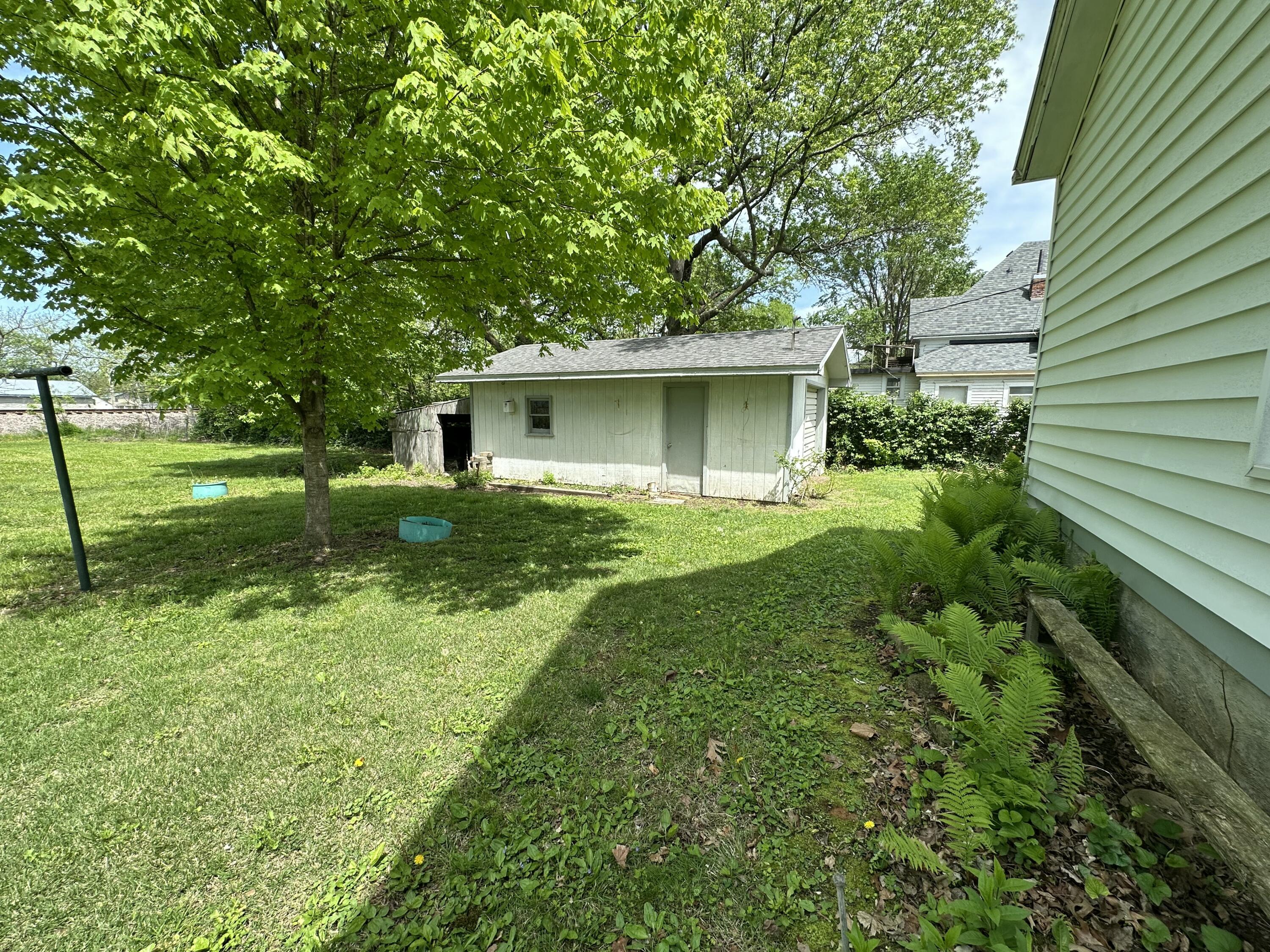 435 West Maple Street Property Photo 28