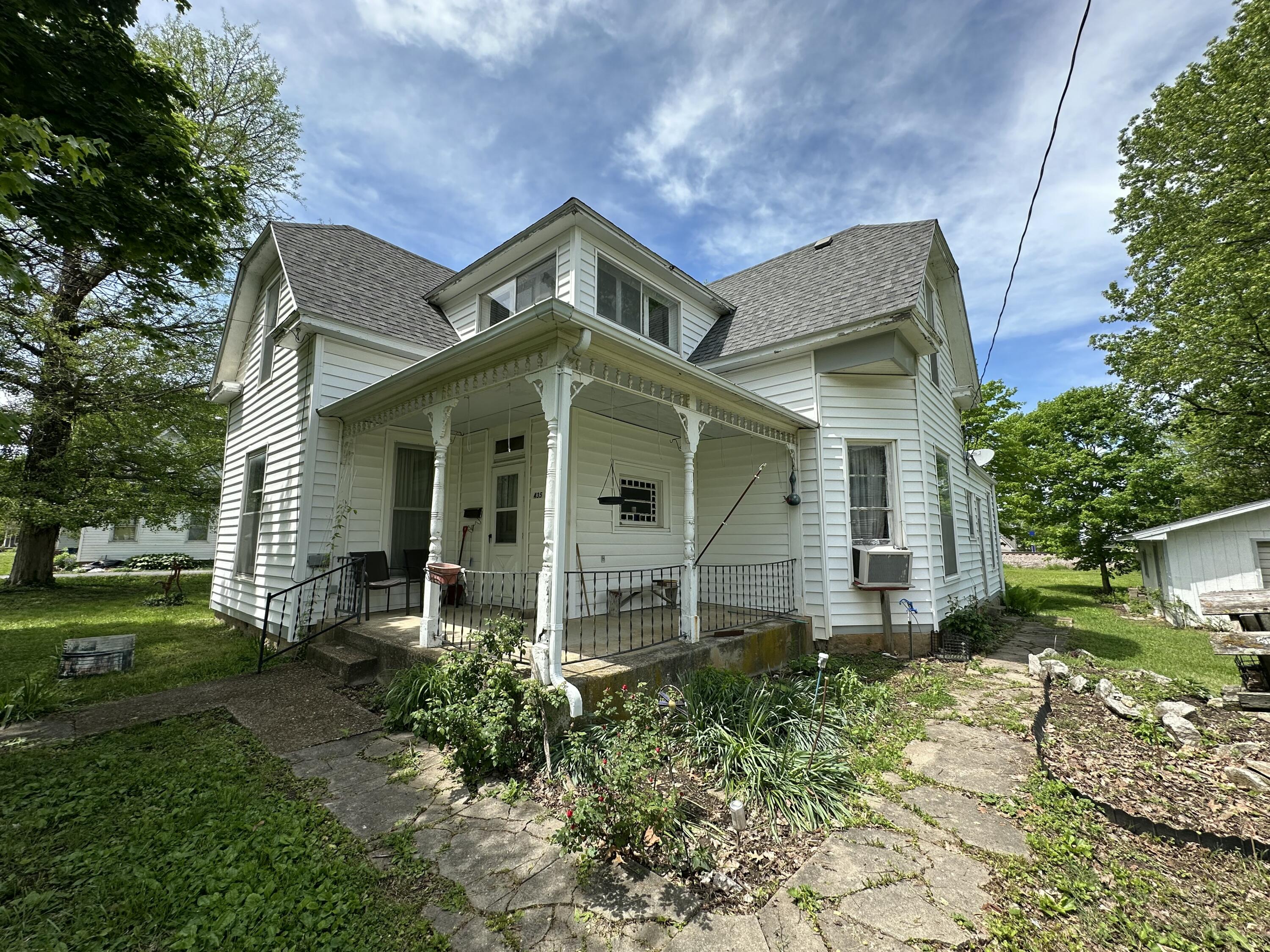 435 West Maple Street Property Photo 35