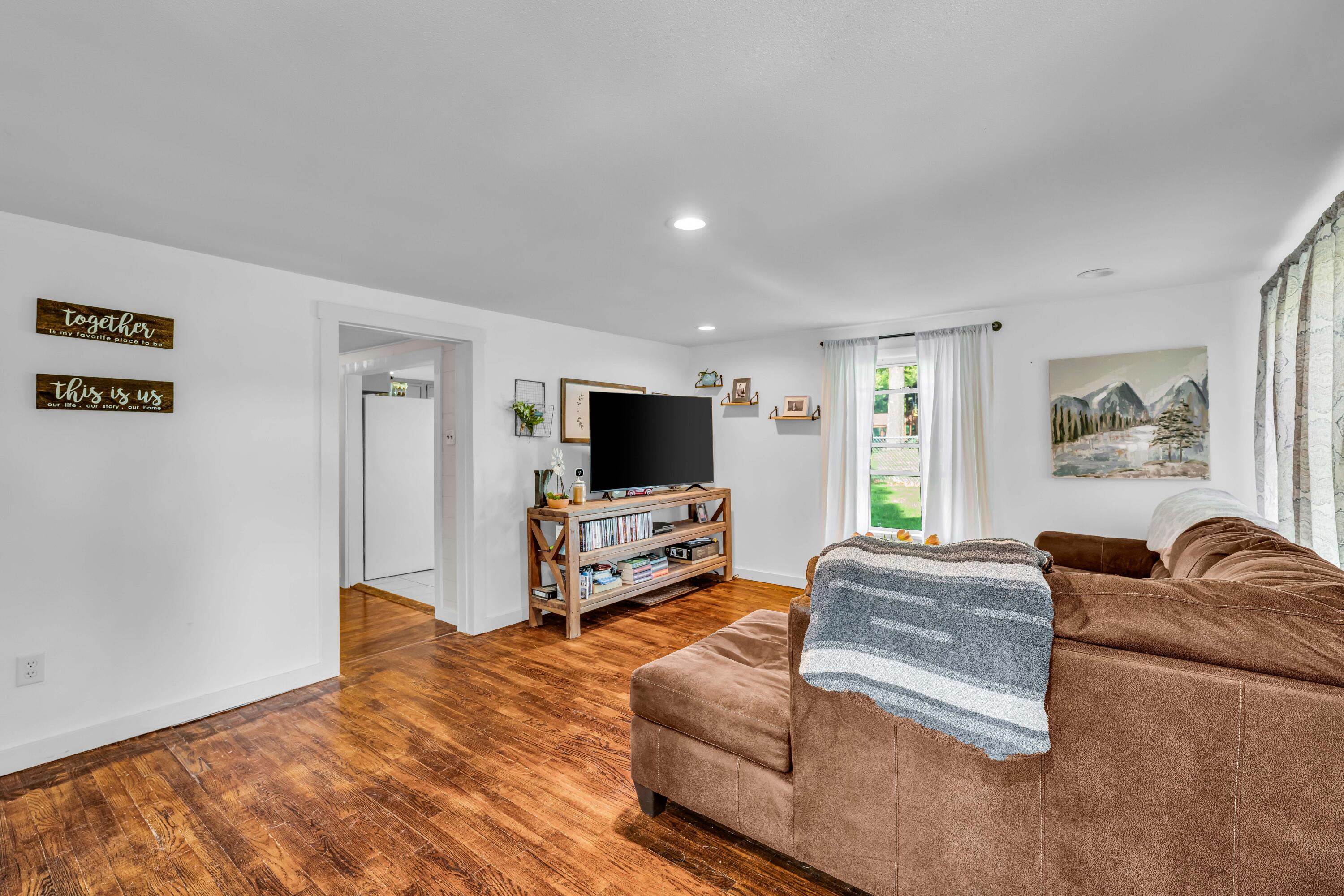 4187 State Route Cc Property Photo 7