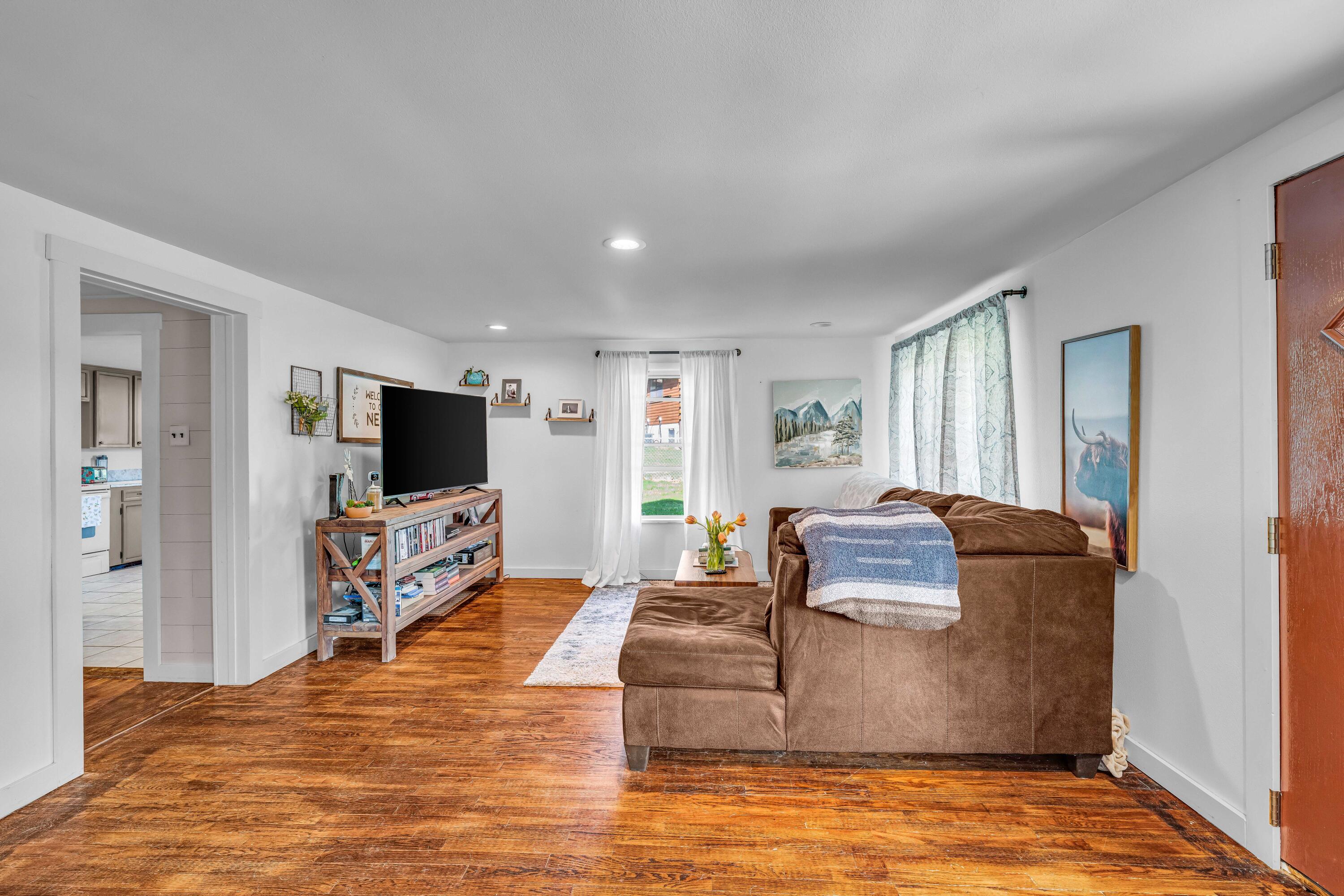 4187 State Route Cc Property Photo 8