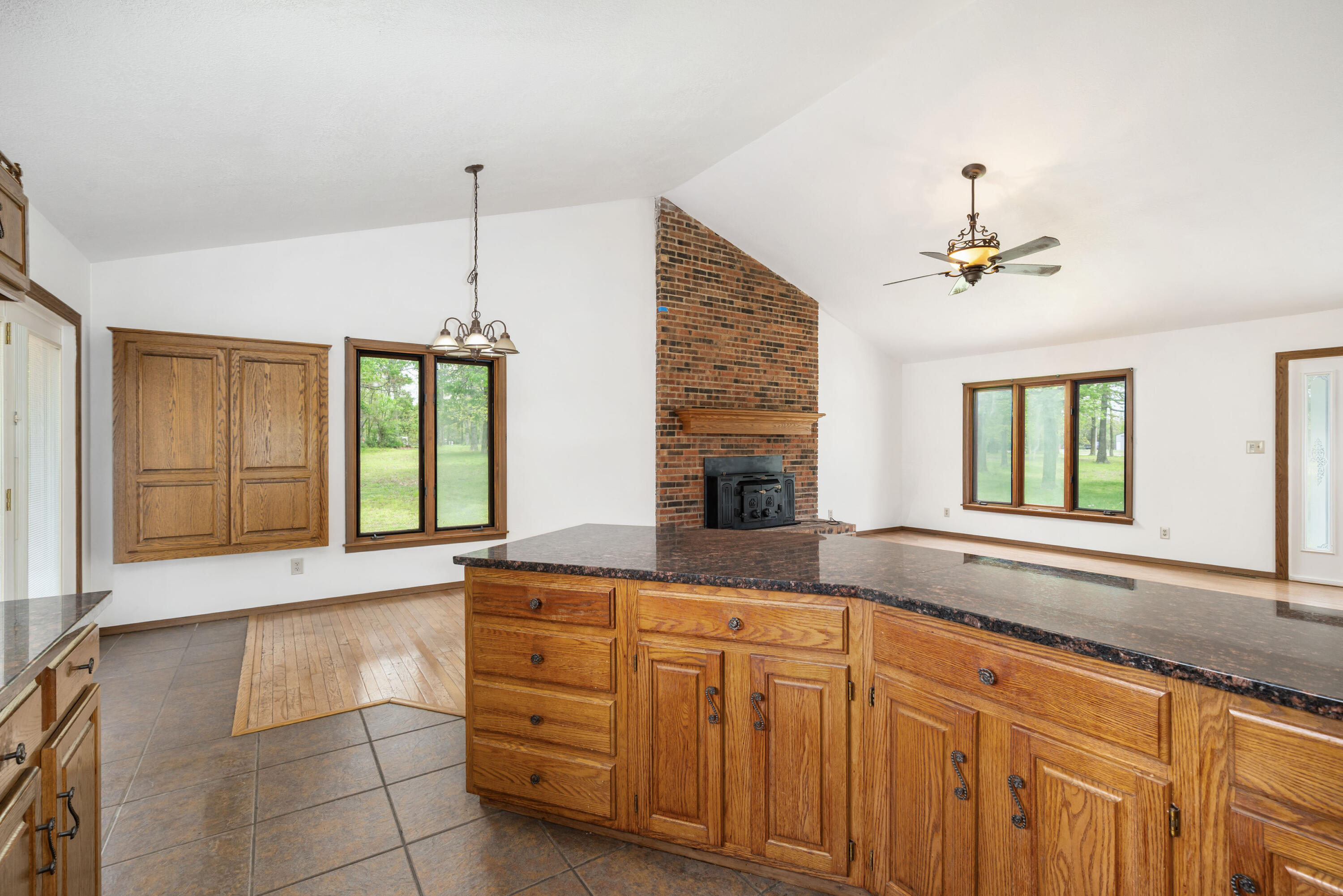 7186 Hwy Nn Property Photo 6
